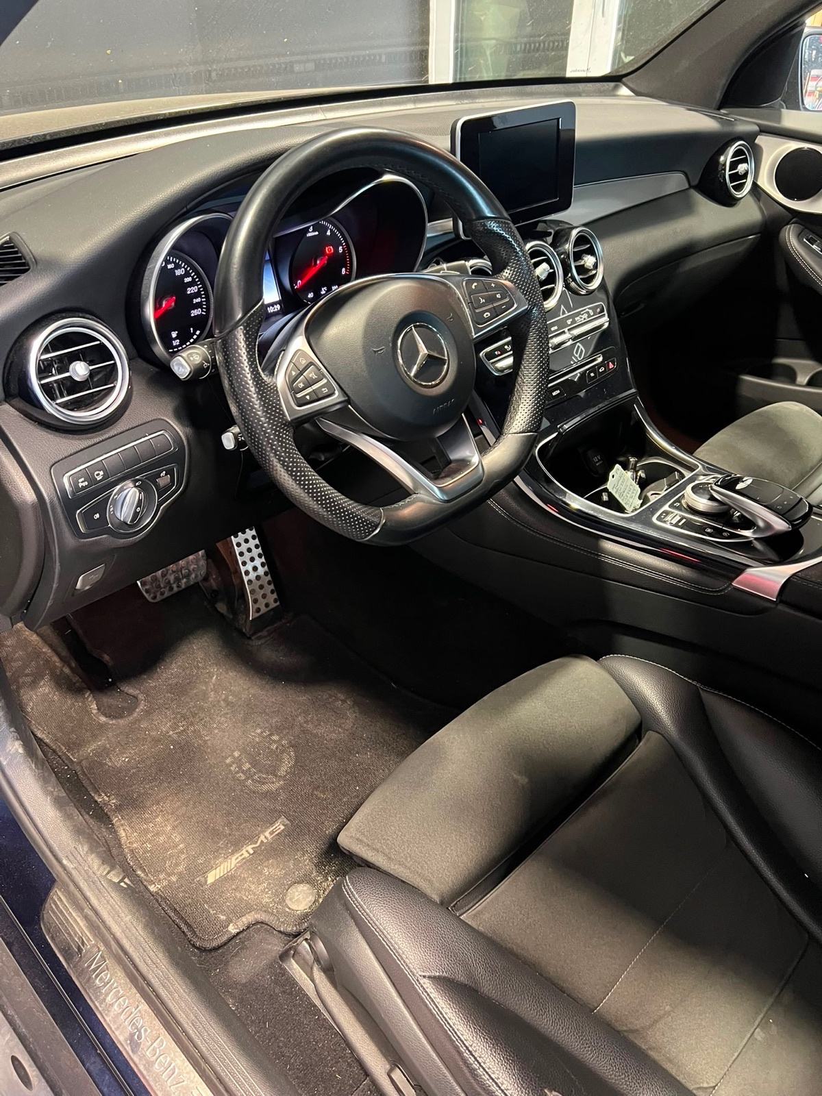 Mercedes-Benz GLC Coupe 220 d - AMG - 4MATIC - AUTOMATIK - LEASING, fotografija 6