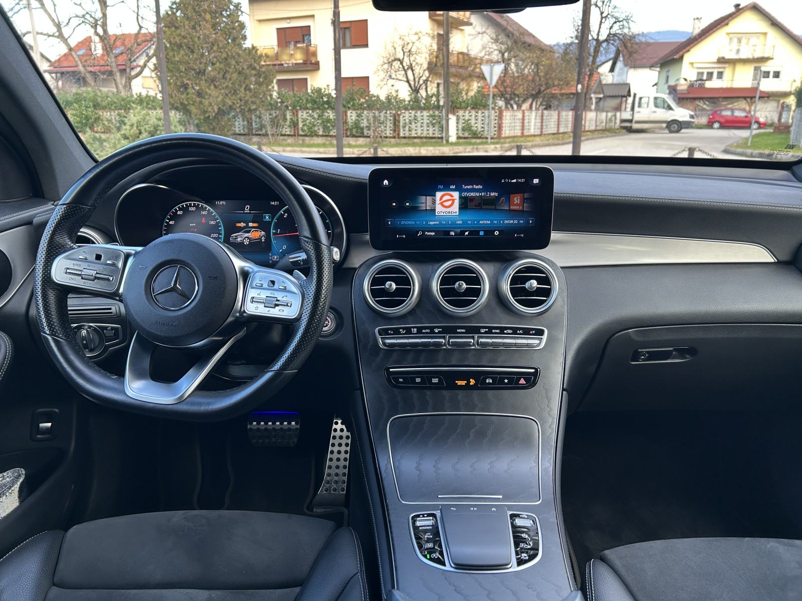 Mercedes-Benz GLC Coupe 220 d automatik, AMG line, u sustavu PDV-a, fotografija 9