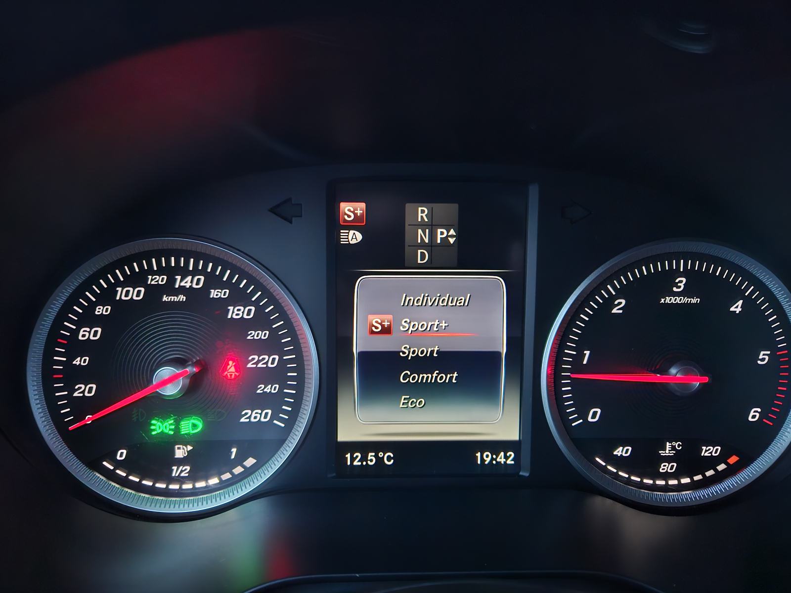 Mercedes-Benz GLC Coupe 220D AMG | 4MATIC • Burmester • LED • 19", fotografija 14
