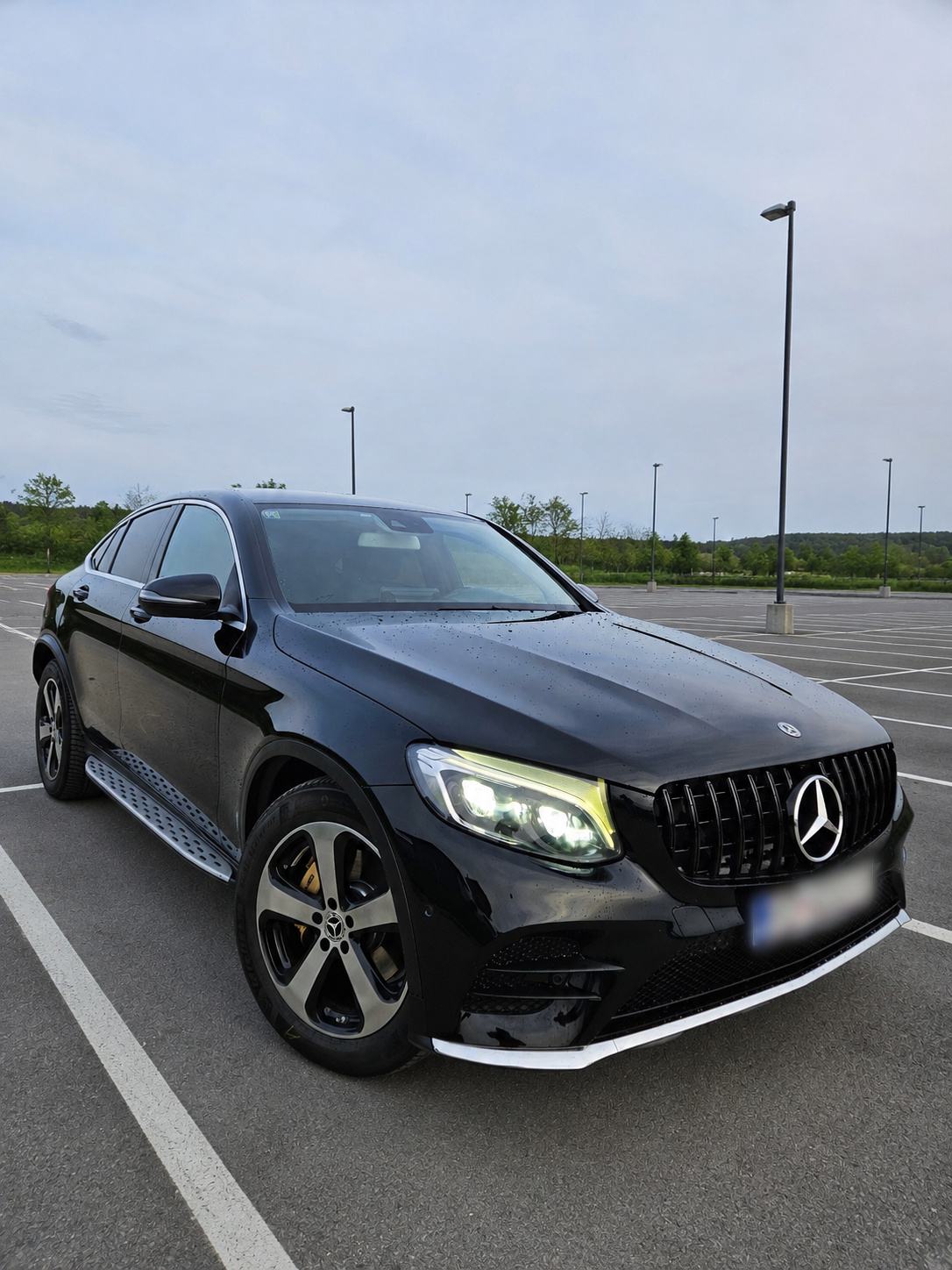 Mercedes-Benz GLC Coupe 220D AMG | 4MATIC • Burmester • LED • 19", fotografija 1