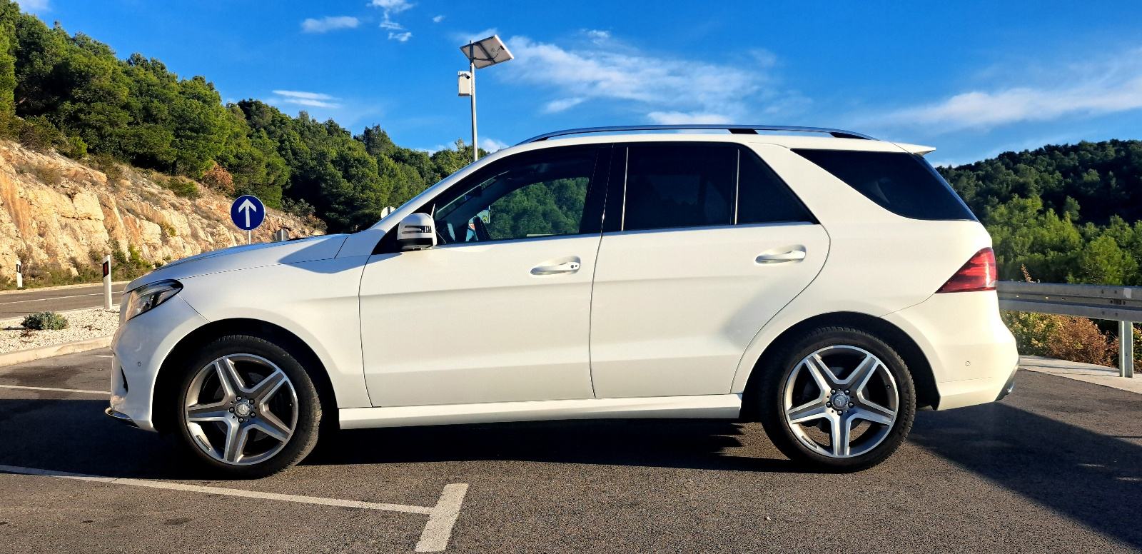 MERCEDES BENZ GLE FULL AMG 250D 4 MATIC#ZRAČNI OVJES#PANORAMA#LED, fotografija 8