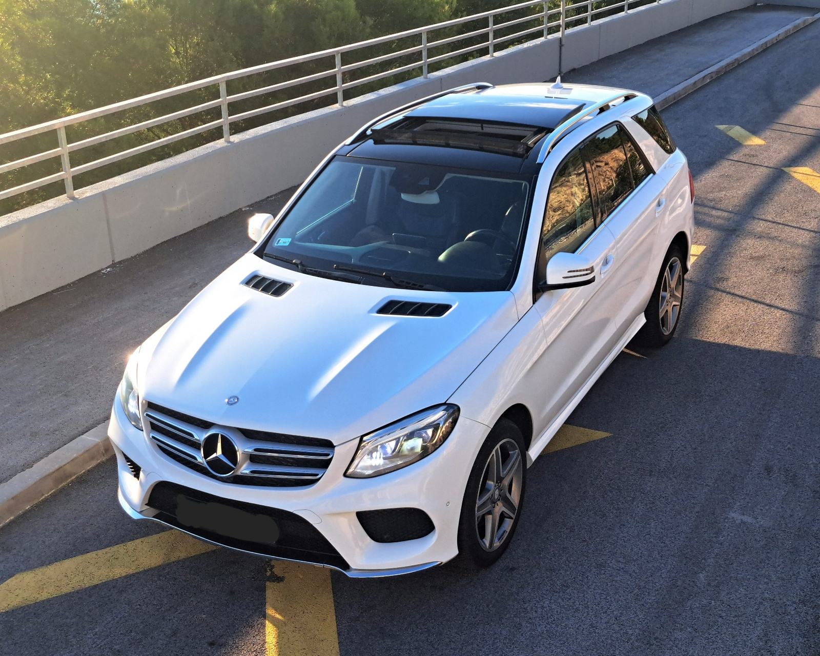 MERCEDES BENZ GLE FULL AMG 250D 4 MATIC#ZRAČNI OVJES#PANORAMA#LED, fotografija 7