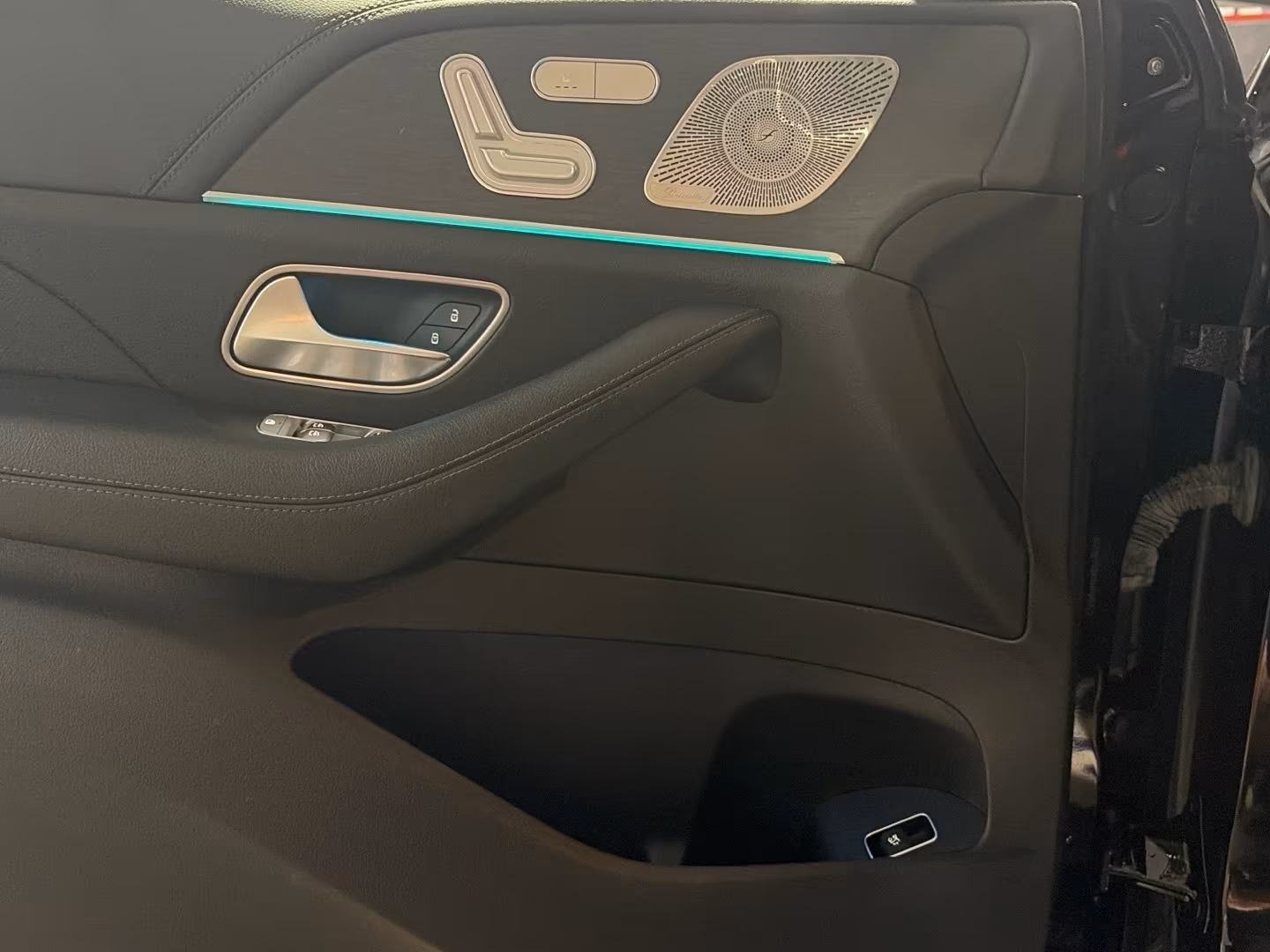 Mercedes-Benz GLE 300 d 4M AMG, fotografija 12