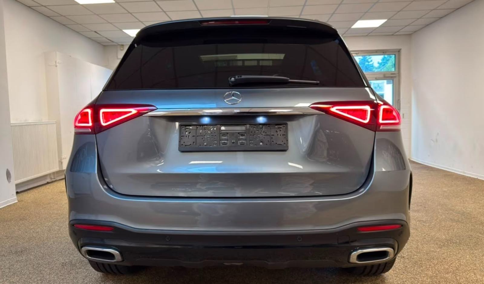 Mercedes-Benz GLE 300d 4M - AMG, BURMESTER, PANORAMA, 360 KAMERA, fotografija 6