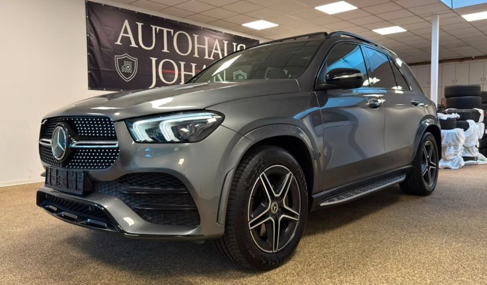 Mercedes-Benz GLE 300d 4M - AMG, BURMESTER, PANORAMA, 360 KAMERA, pogled izvana - slika 2