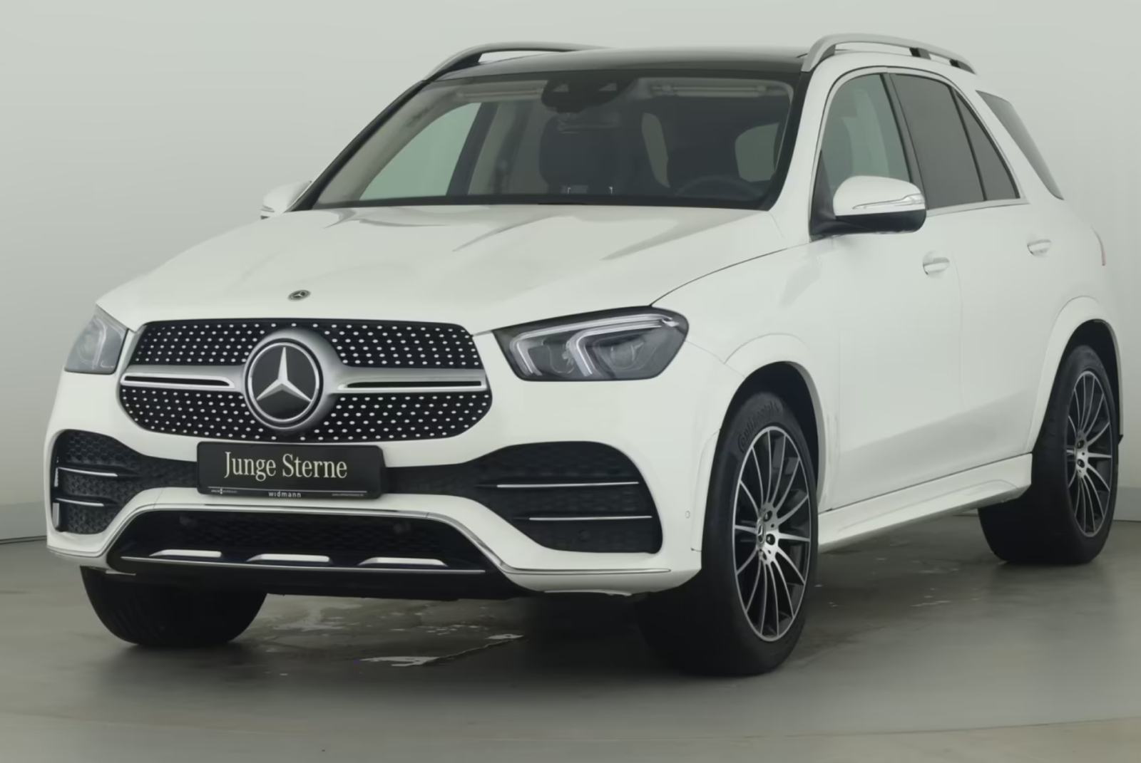 Mercedes-Benz GLE 300d 4M - AMG, HEADUP, PANORAMA, 360 KAMERA, KUKA, fotografija 1