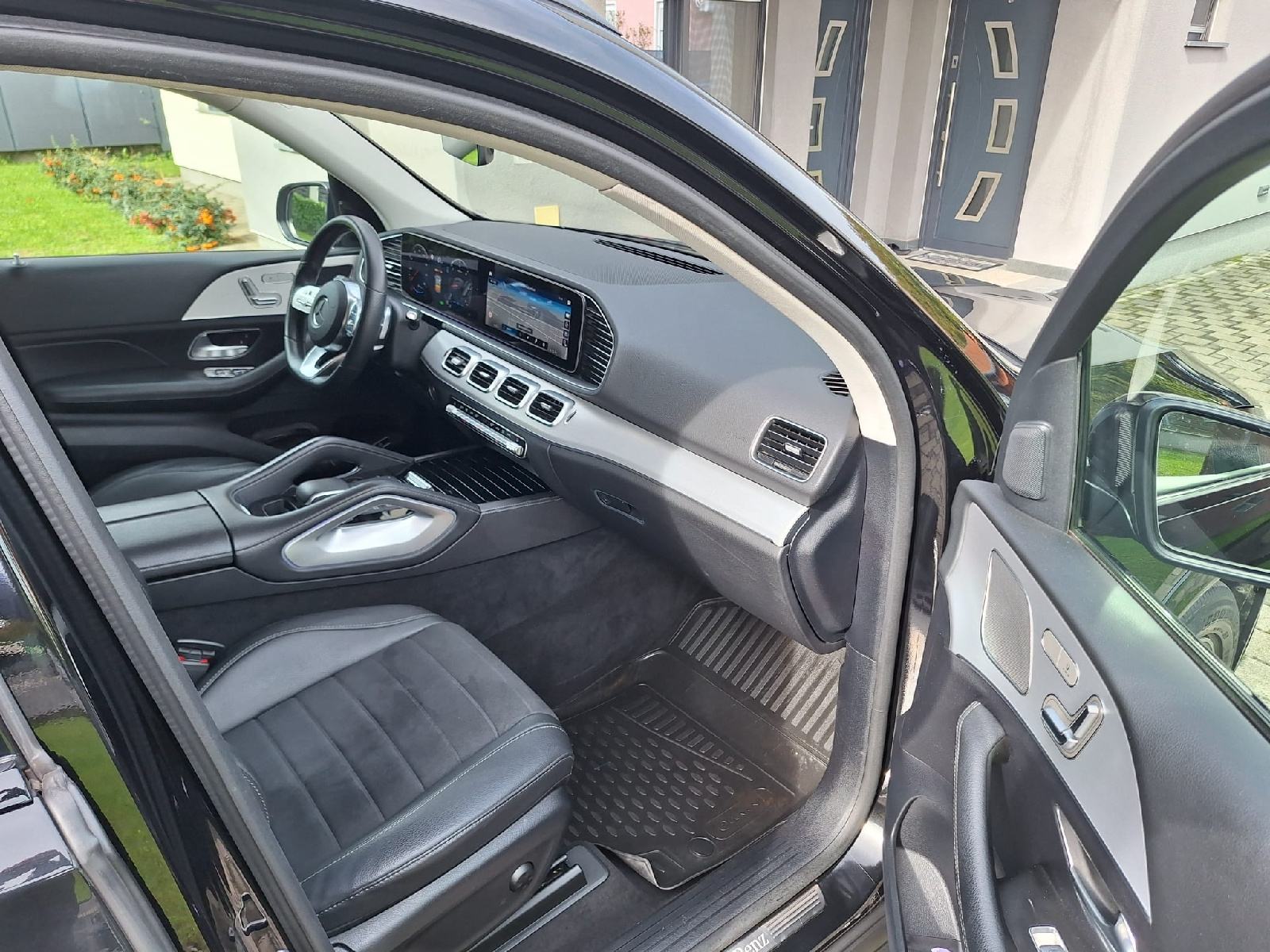 Mercedes-Benz GLE 300d 4x4 AMG, fotografija 10