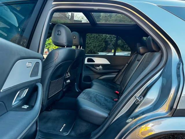 Mercedes-Benz GLE 300d AMG 4Matic, fotografija 8