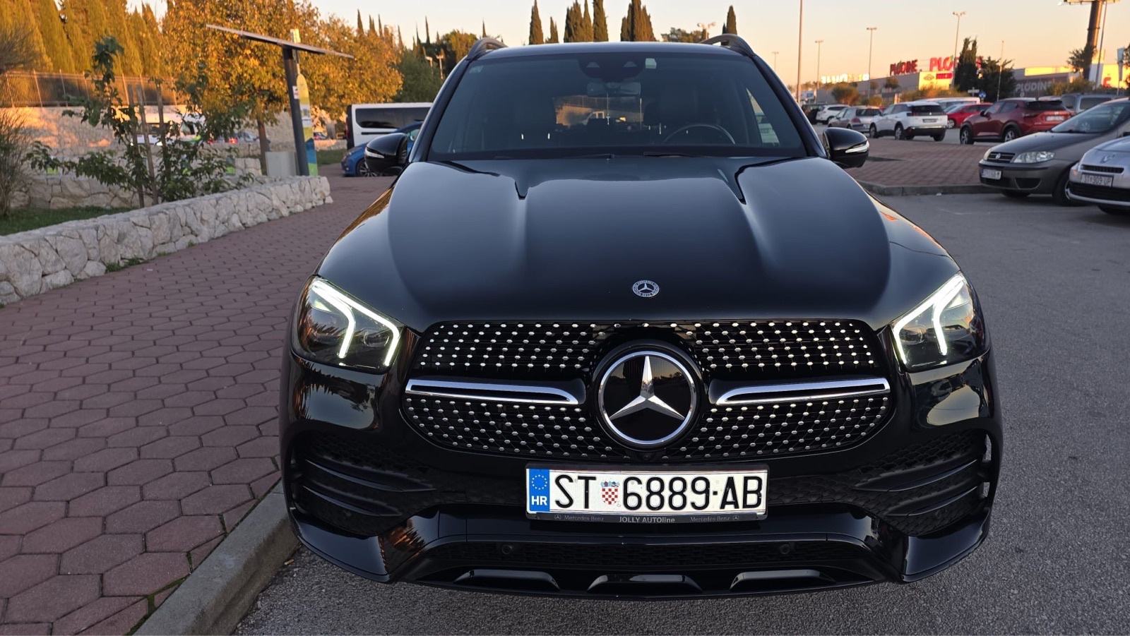 Mercedes-Benz GLE 350 d 4M AMG /Zračni ovjes/Panorama/360/Night/, fotografija 8