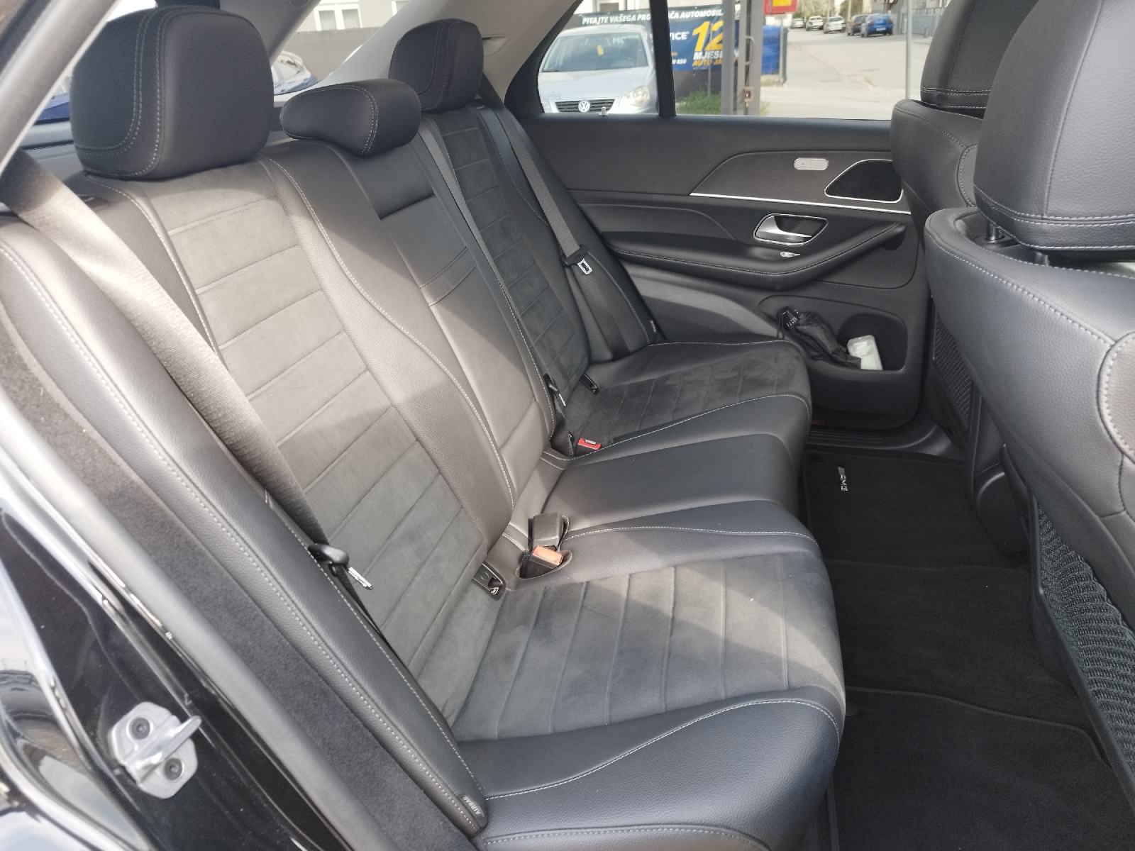 Mercedes-Benz GLE 350 de 4 MATIC // PLUG-IN HIBRID // AMG // PANO, fotografija 17
