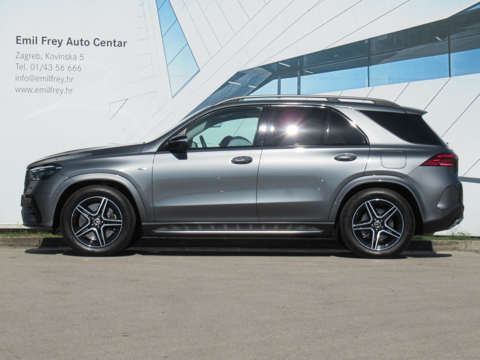 Mercedes-Benz GLE 350 de 4MATIC AMG Line, fotografija 2