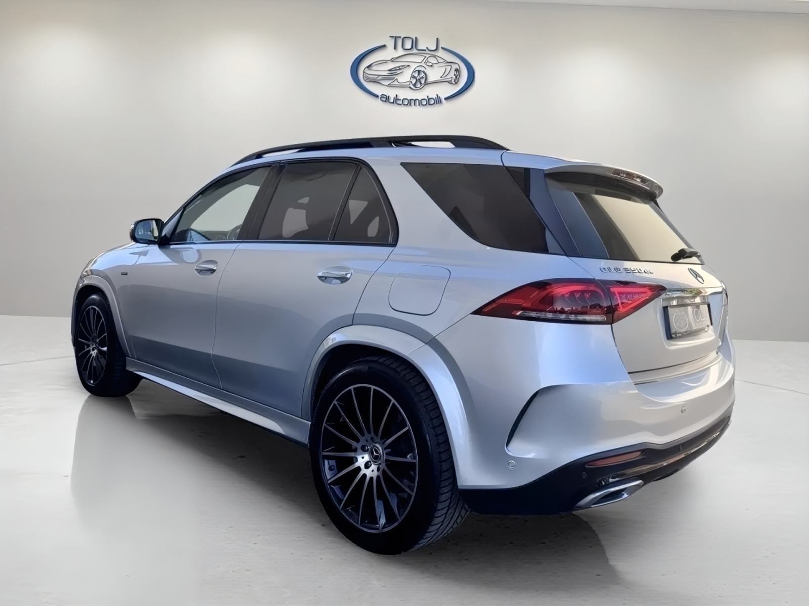 Mercedes-Benz GLE 350de HIBRID 4MATIC*AMG* *U PDV-U*STAKLENI KROV*KOŽA, fotografija 7