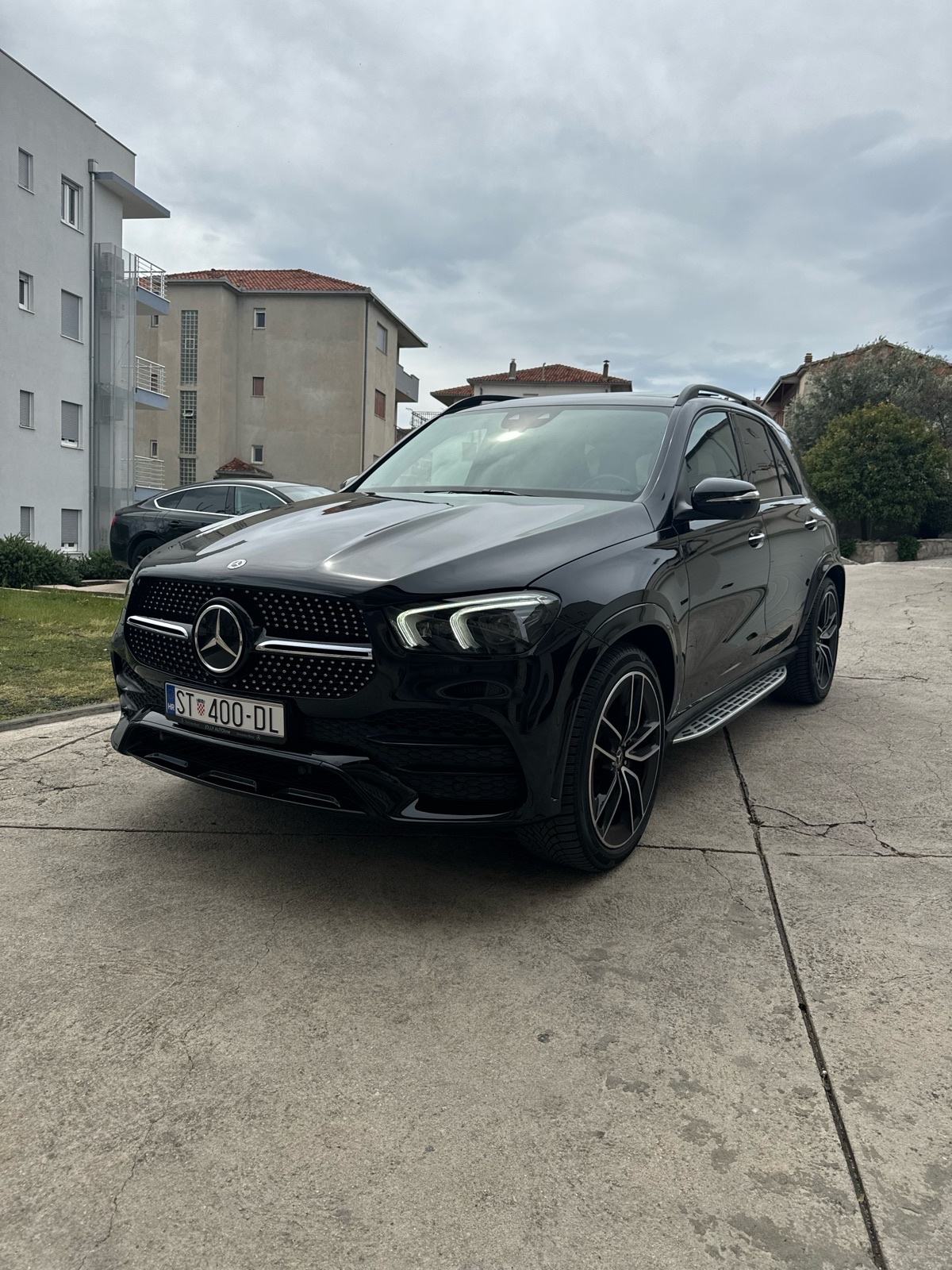 Mercedes-Benz GLE 400d , AMG paket, pogled izvana - slika 3
