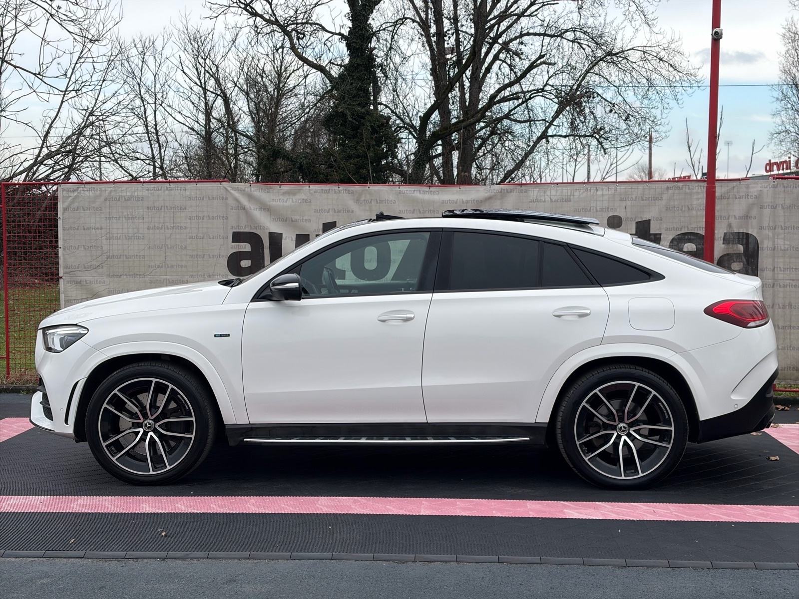 Mercedes-Benz GLE Coupe 350de AMG•Panorama•Head UP•Burmester•22", fotografija 3