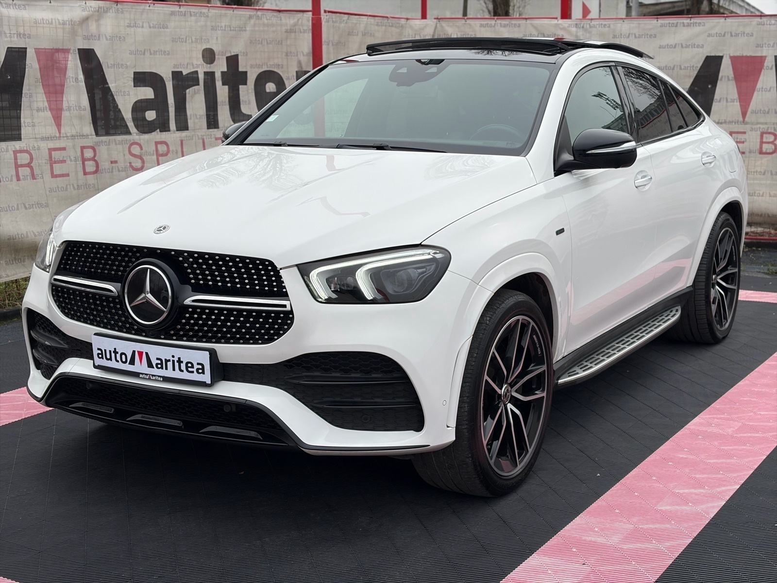 Mercedes-Benz GLE Coupe 350de AMG•Panorama•Head UP•Burmester•22", fotografija 7