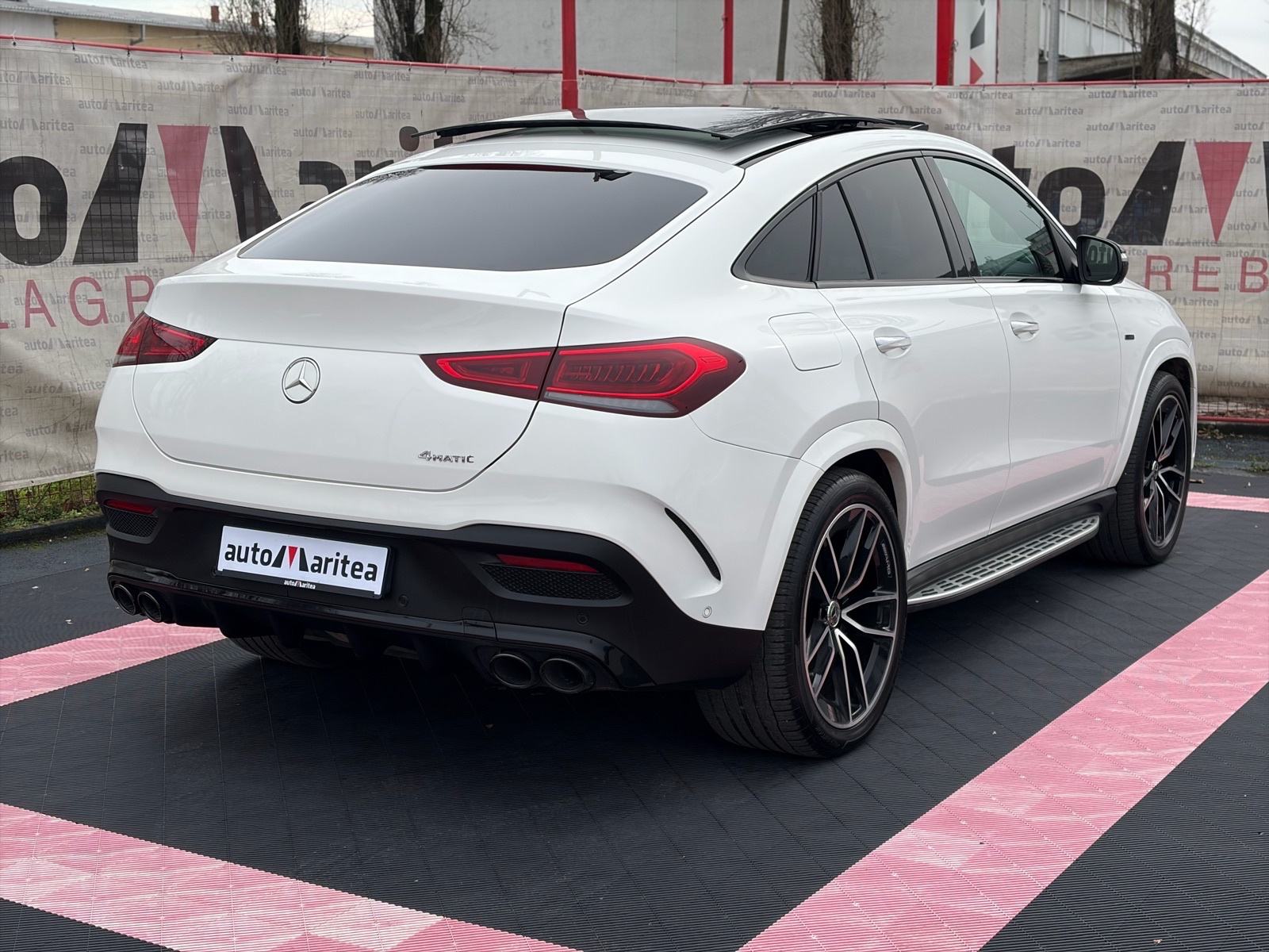 Mercedes-Benz GLE Coupe 350de AMG•Panorama•Head UP•Burmester•22", fotografija 8