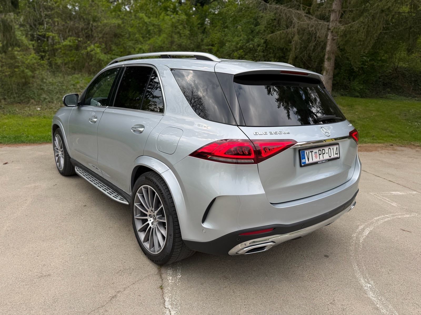 Mercedes-Benz GLE 350de 4Matic AMG / Headup / Burmester / PDV, pogled izvana - slika 1