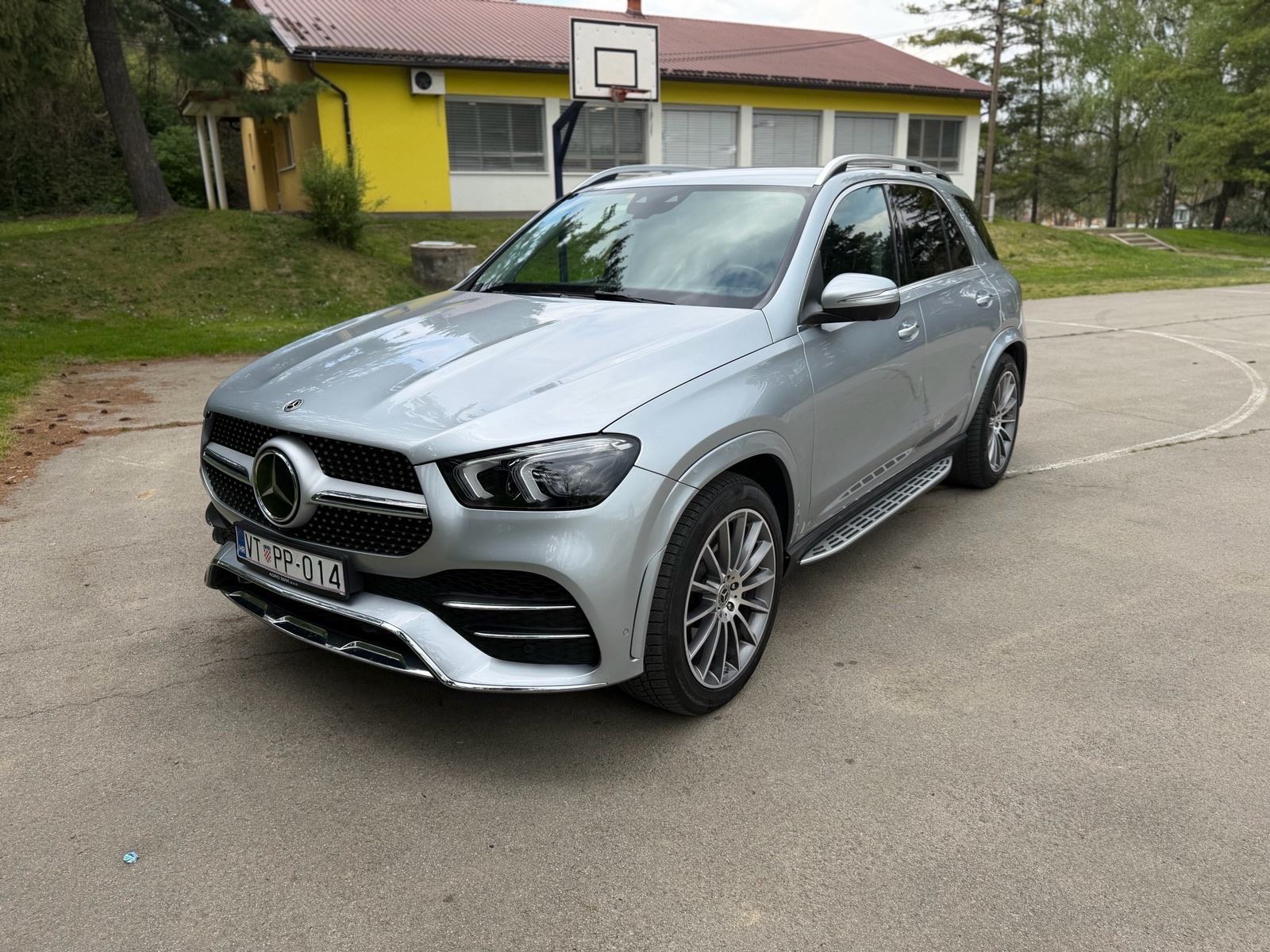 Mercedes-Benz GLE 350de 4Matic AMG / Headup / Burmester / PDV, fotografija 7