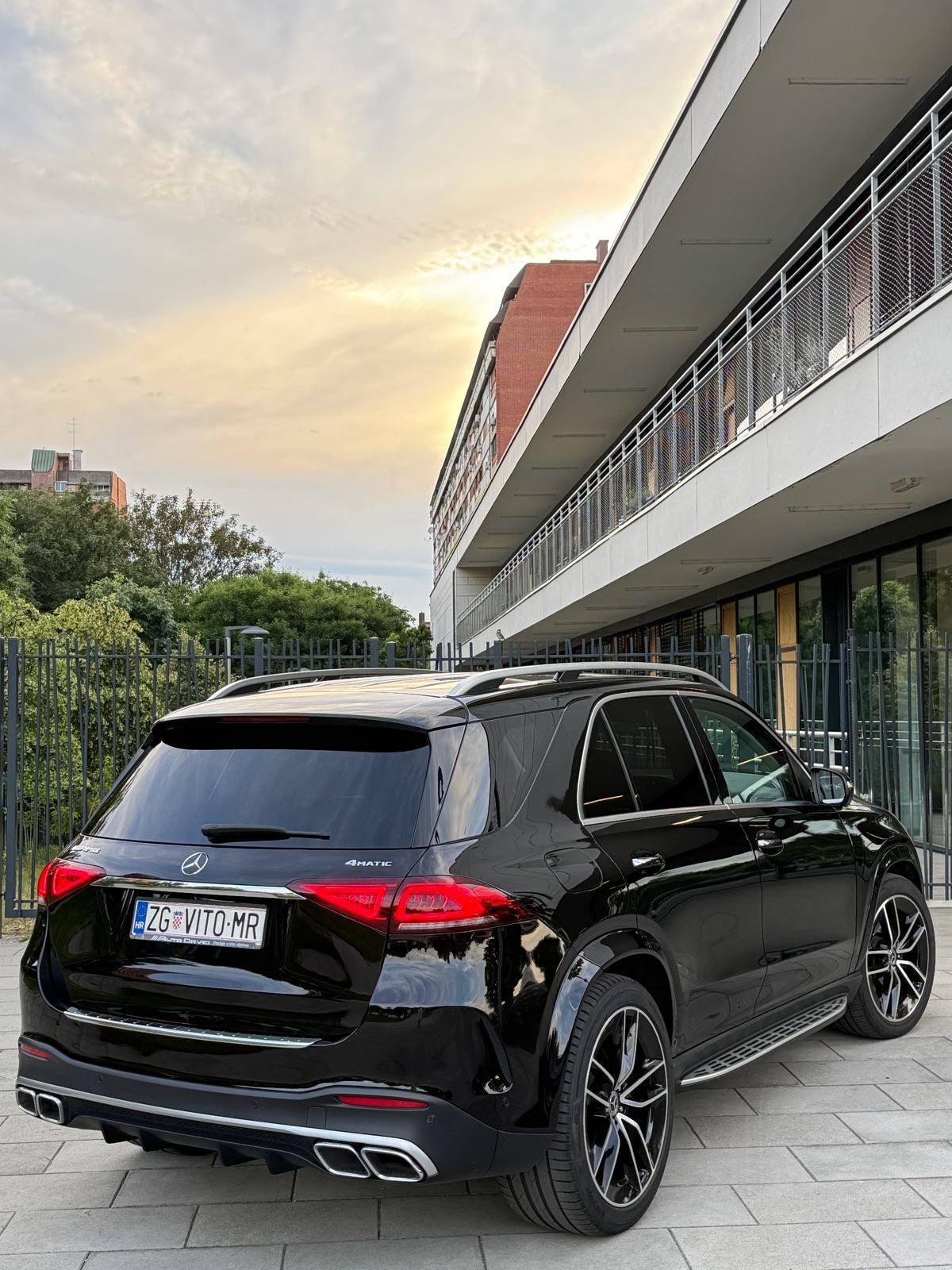 Mercedes-Benz GLE350d 4MATIC 2XAMG 2019.,MULTIBEAN,BURMESTER,AMBI., fotografija 6