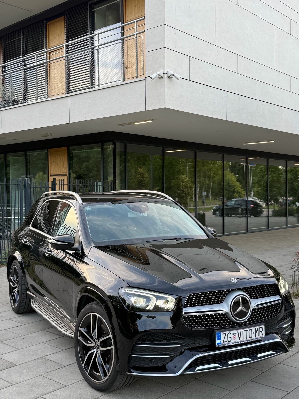 Mercedes-Benz GLE350d 4MATIC 2XAMG 2019.,MULTIBEAN,BURMESTER,AMBI., fotografija 13