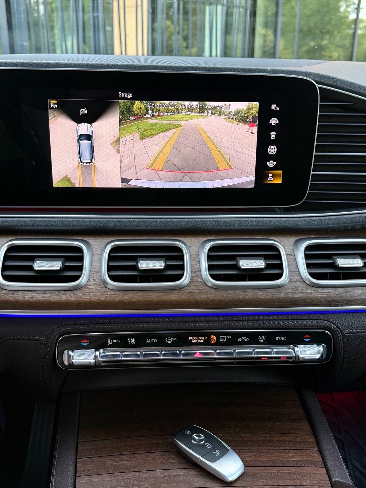 Mercedes-Benz GLE350d 4MATIC 2XAMG 2019.,MULTIBEAN,BURMESTER,AMBI., fotografija 17