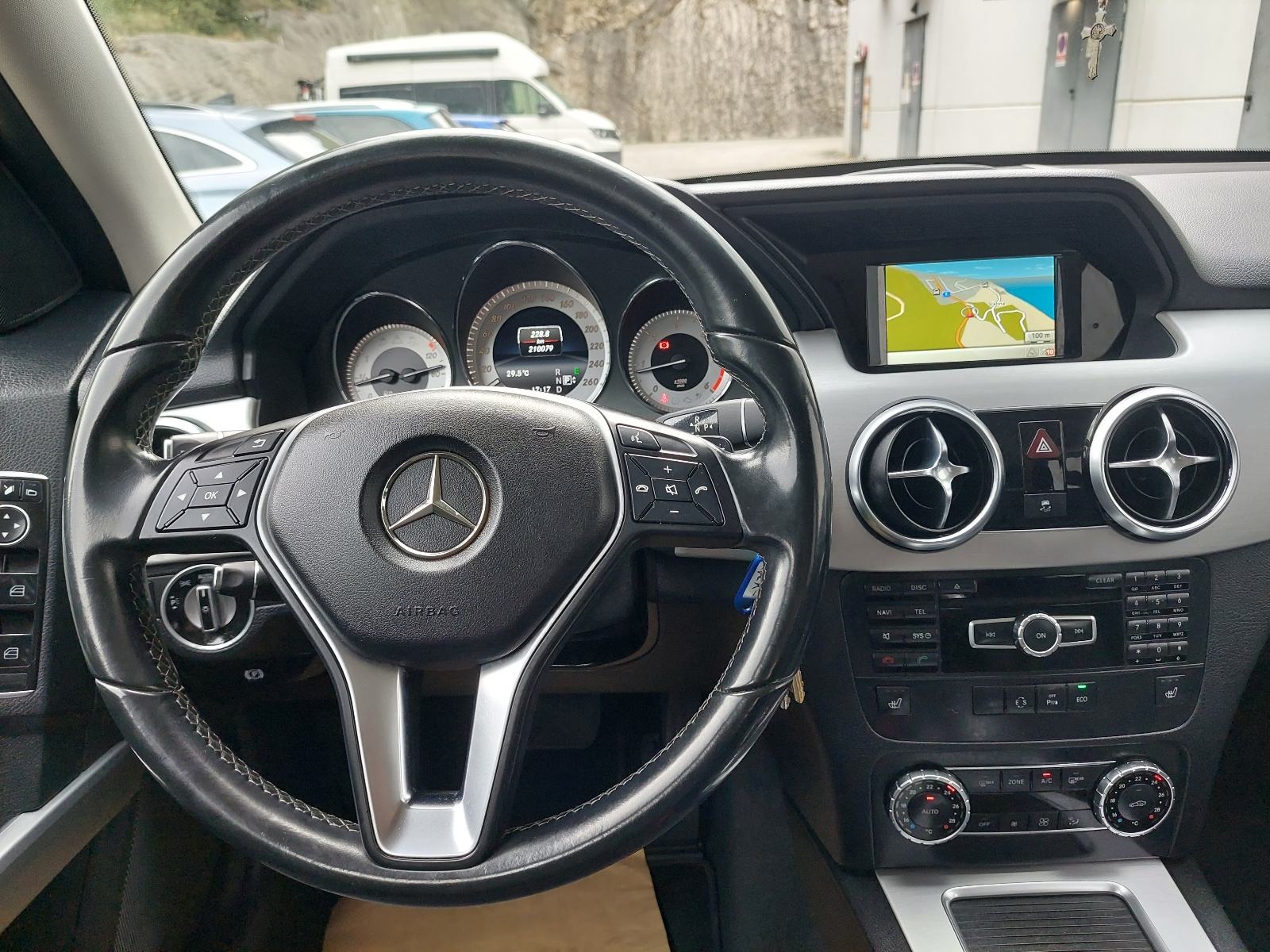 Mercedes-Benz GLK 200 CDI **AUTOMATIK**PRVI VLASNIK**KAO NOV !!!, fotografija 9