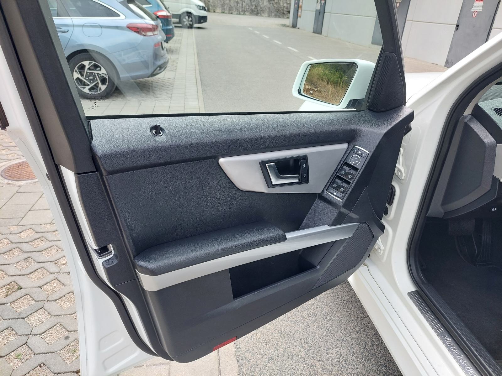 Mercedes-Benz GLK 200 CDI **AUTOMATIK**PRVI VLASNIK**KAO NOV !!!, fotografija 18