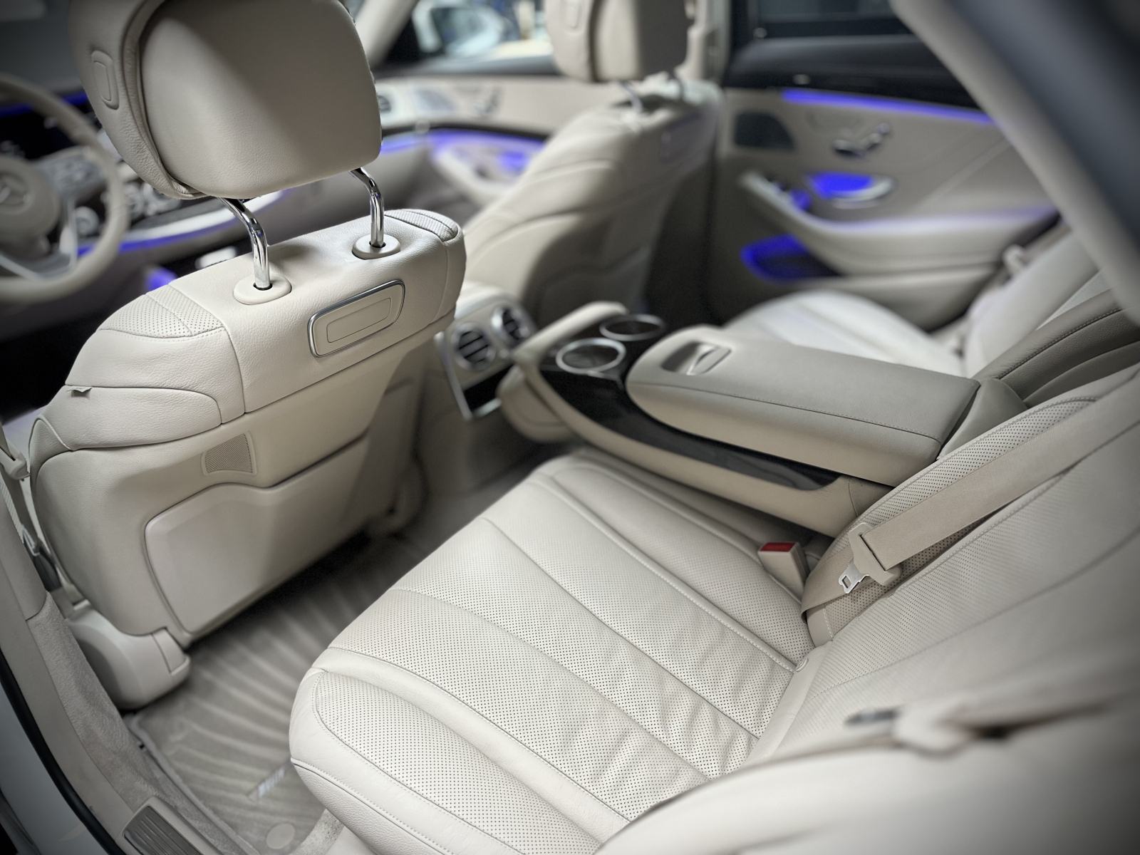 Mercedes-Benz S klasa 350d, AMG, svi servisi, top stanje, fotografija 12