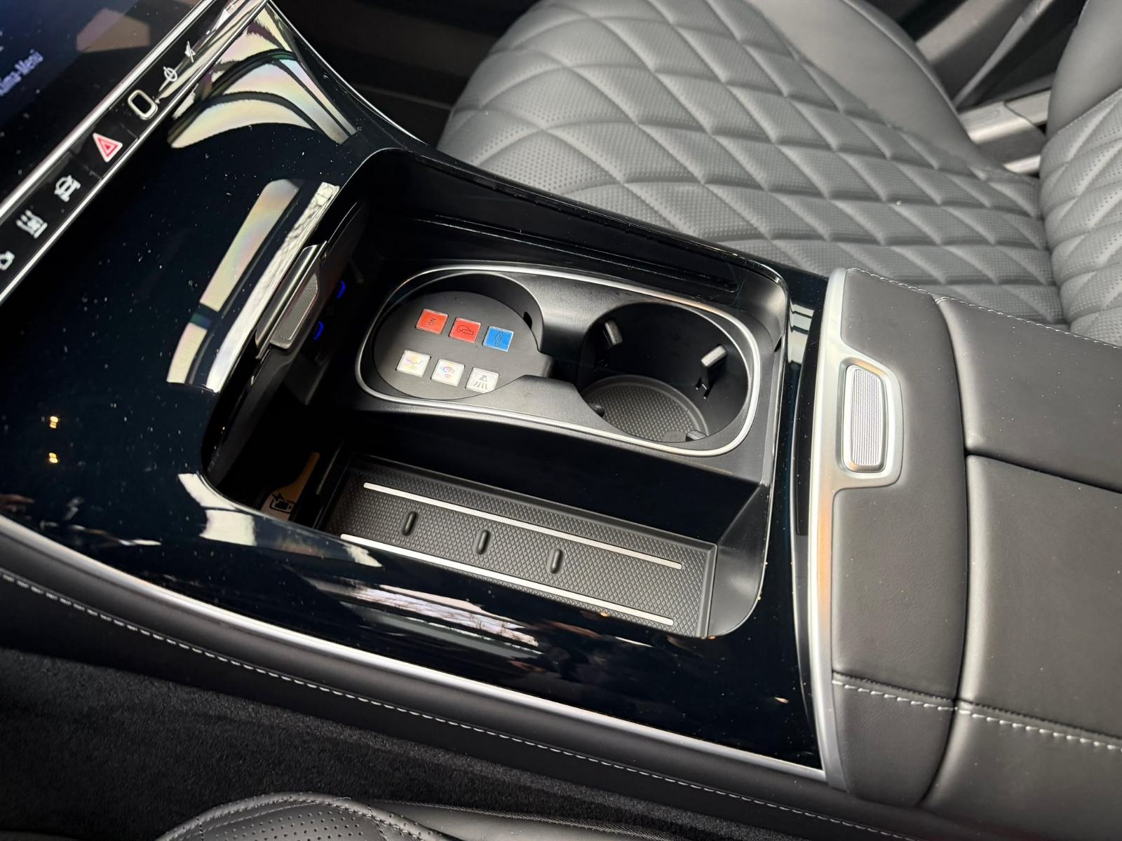 Mercedes-Benz S klasa 2024 g.p S680 VR10 Blindirani, fotografija 15