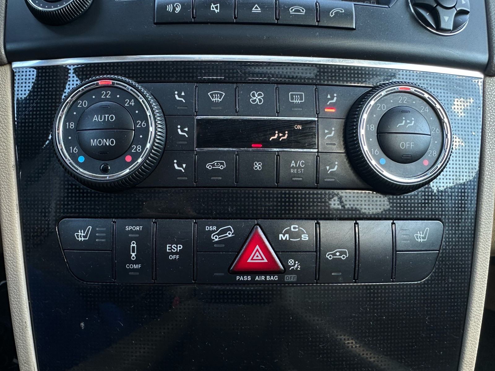 Mercedes-Benz M-klasa ML 63 AMG, fotografija 16