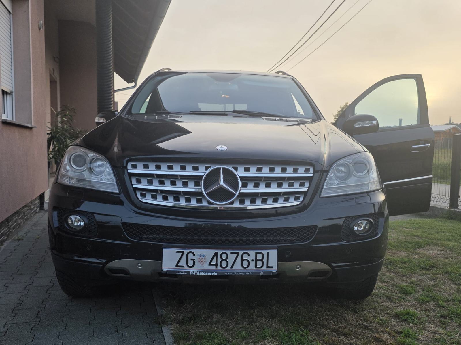 Mercedes-Benz ML 320CDI automatik, fotografija 2
