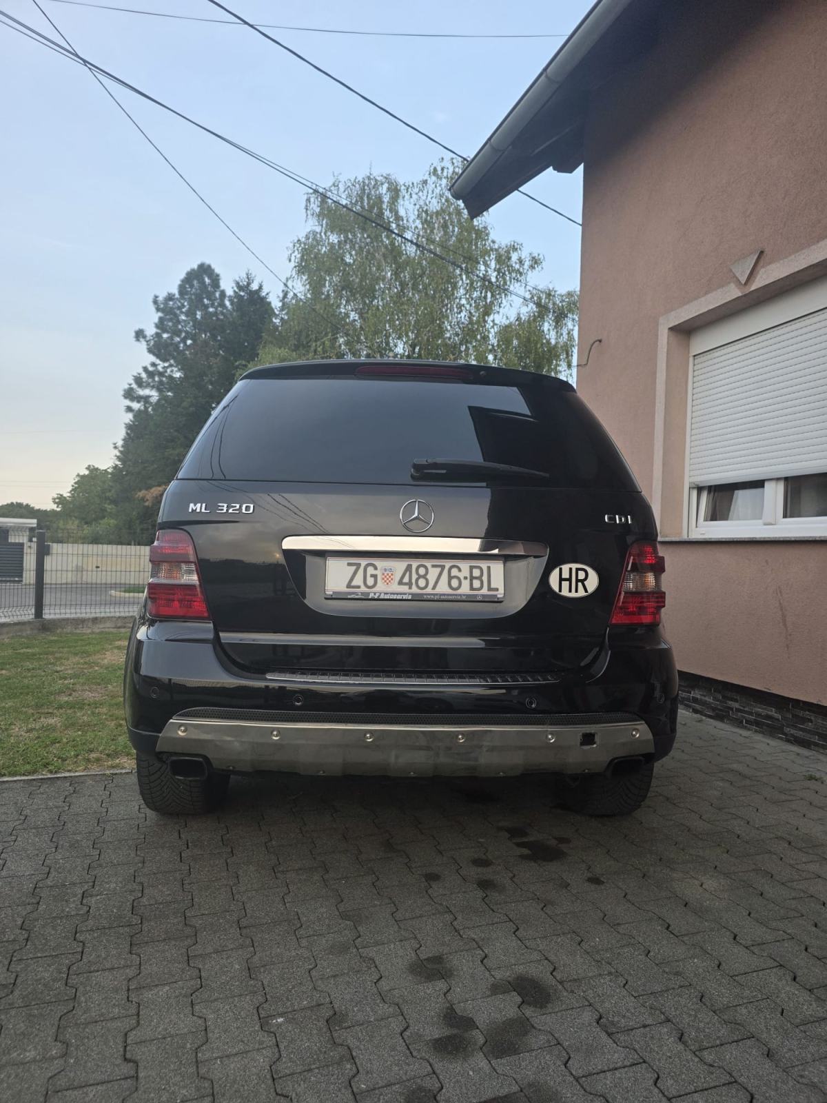 Mercedes-Benz ML 320CDI automatik, fotografija 8