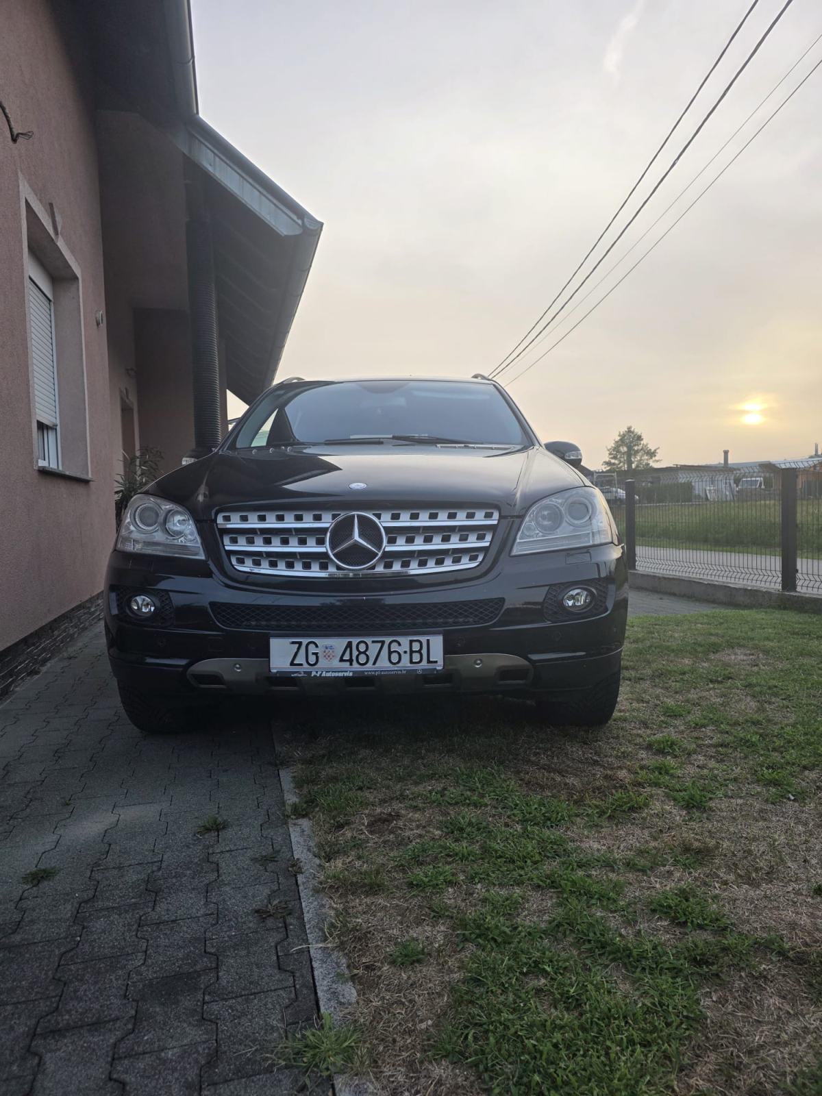 Mercedes-Benz ML 320CDI automatik, fotografija 3