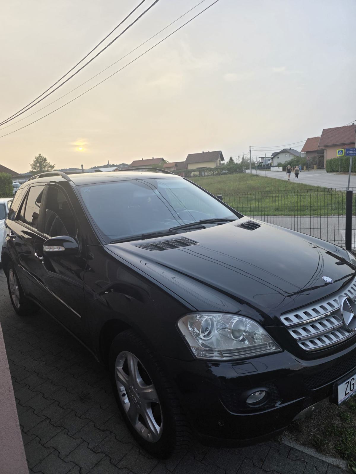 Mercedes-Benz ML 320CDI automatik, fotografija 4