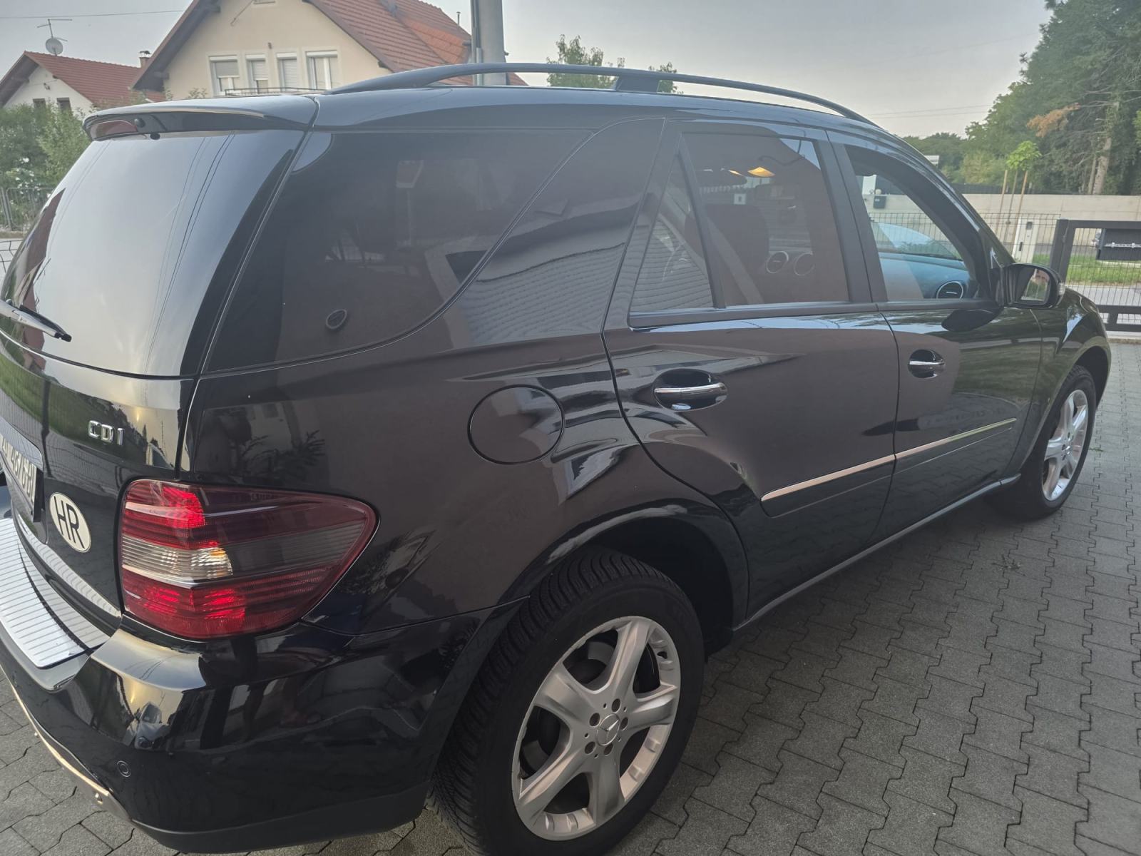 Mercedes-Benz ML 320CDI automatik, fotografija 5