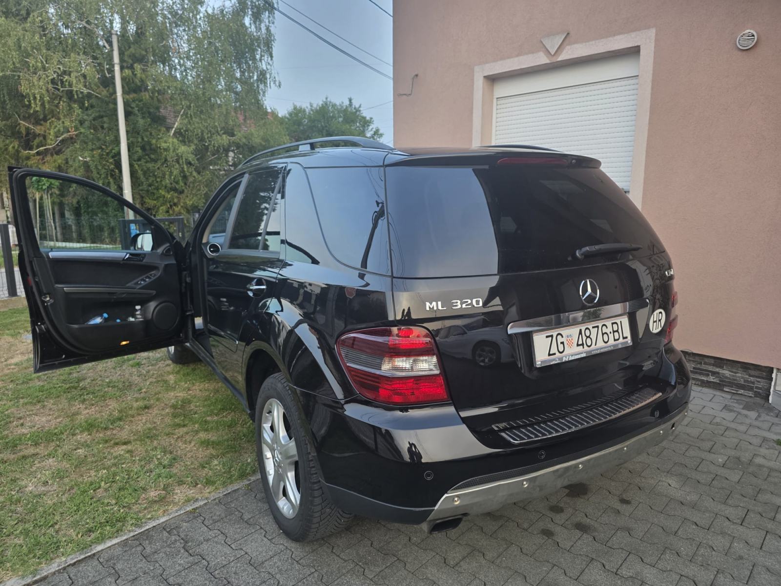 Mercedes-Benz ML 320CDI automatik, fotografija 9
