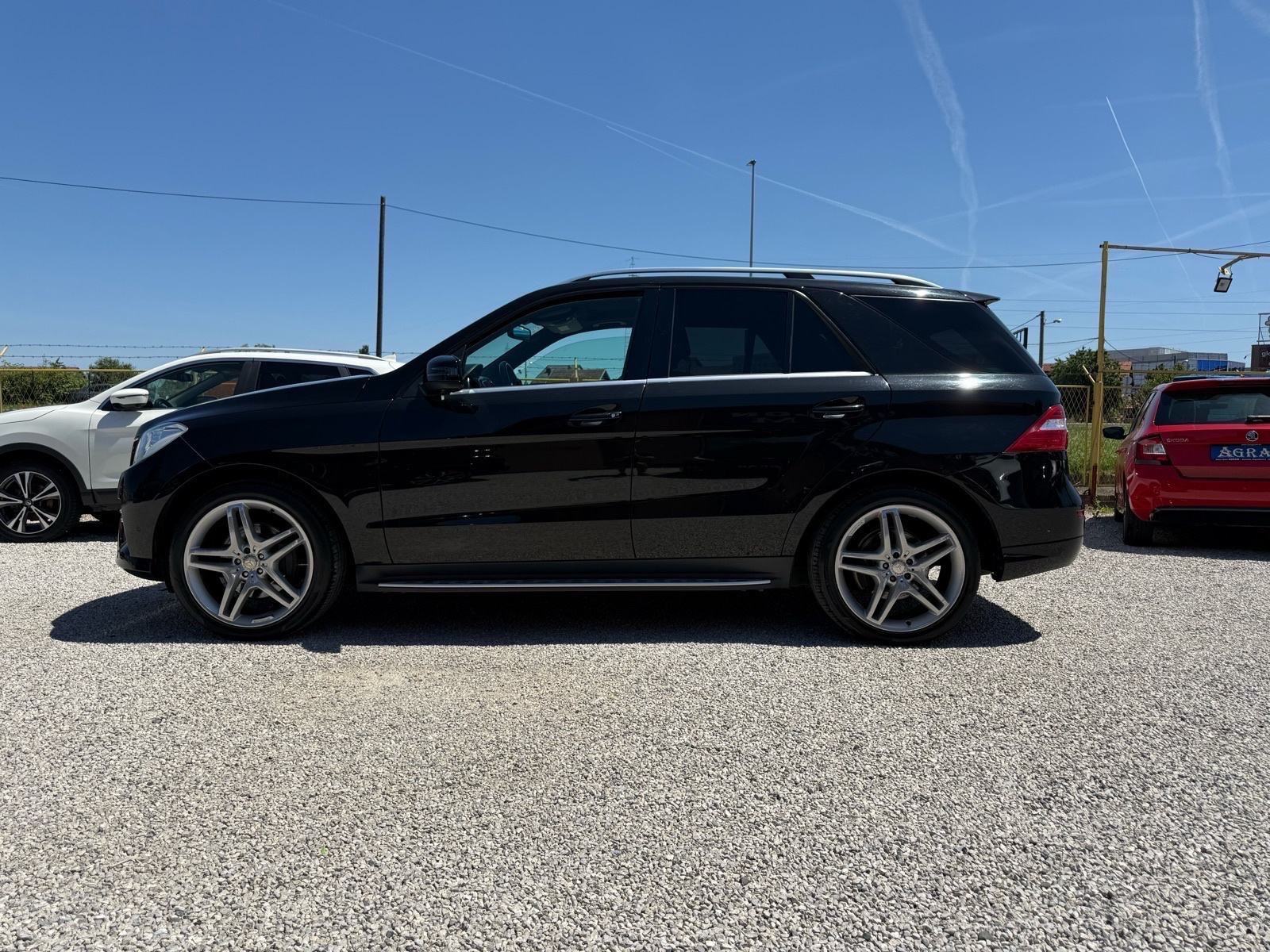 Mercedes-Benz ML 350 CDI*4 Matic*PANOR*NAVIG*R.KAMERA* automatik, fotografija 4