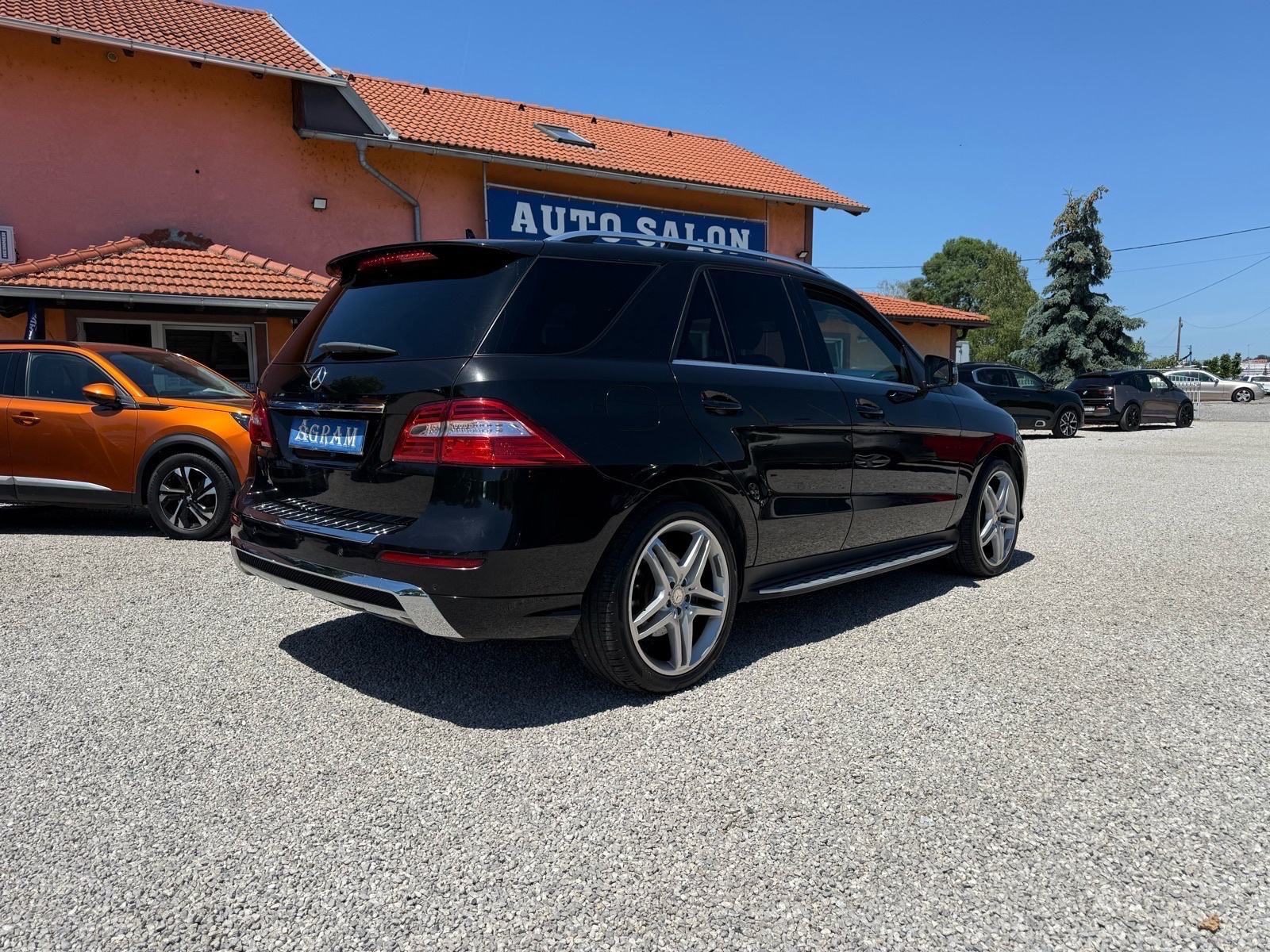Mercedes-Benz ML 350 CDI*4 Matic*PANOR*NAVIG*R.KAMERA* automatik, fotografija 8