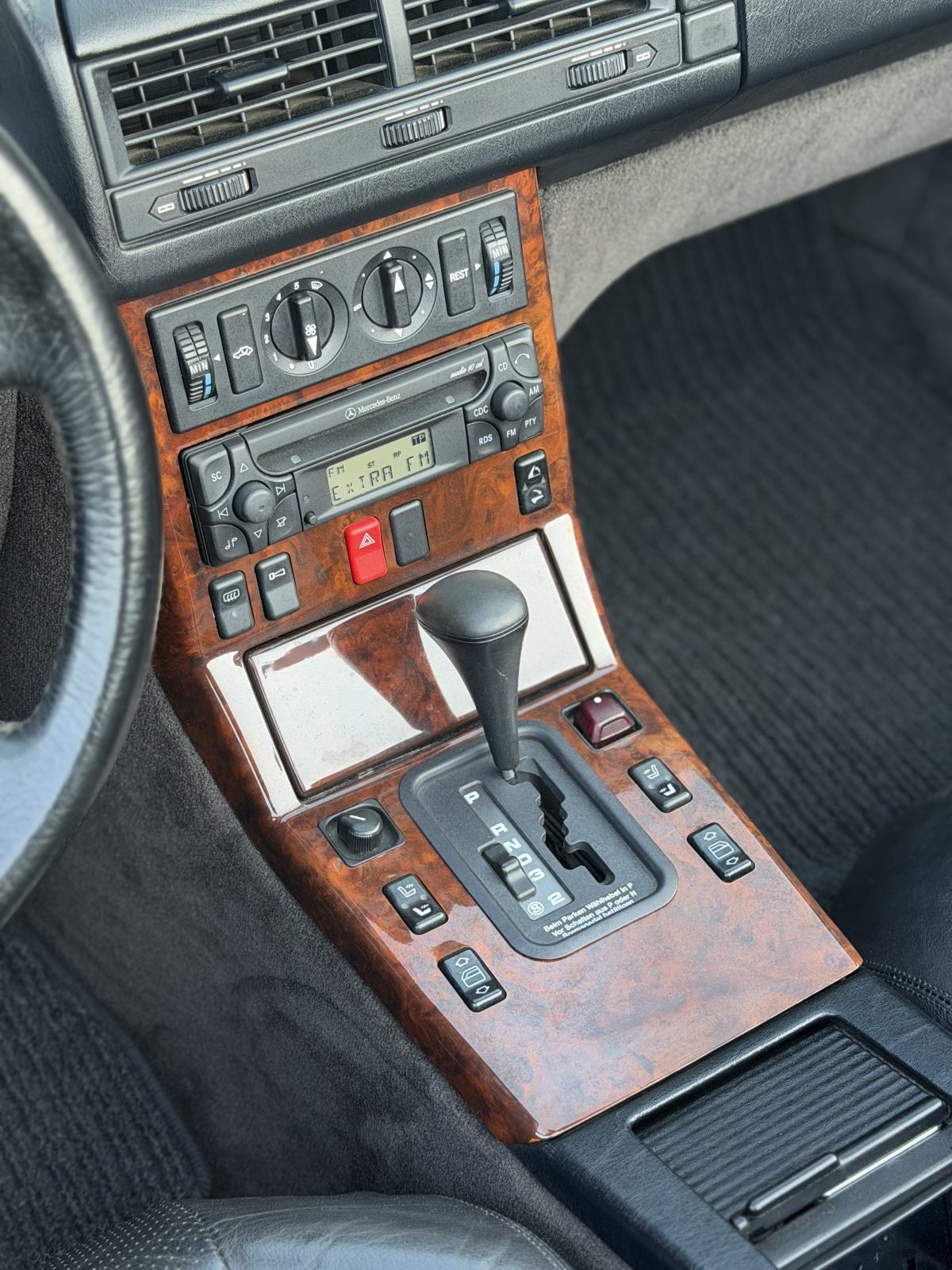 •• MERCEDES - BENZ SL 300 •• AUTOMATIK •• 130 TKM •• MOGUĆA ZAMJENA ••, fotografija 17