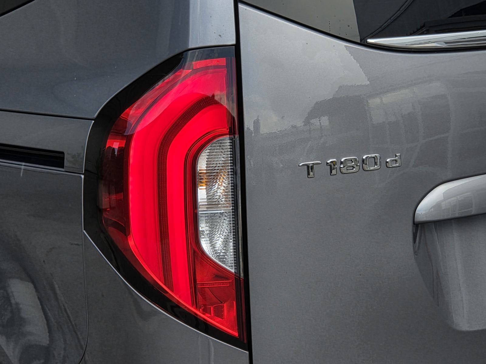 Mercedes-Benz T-klasa 180 D automatik,PROGRESSIVE,LED,NAVI,ALCANTARA, fotografija 13