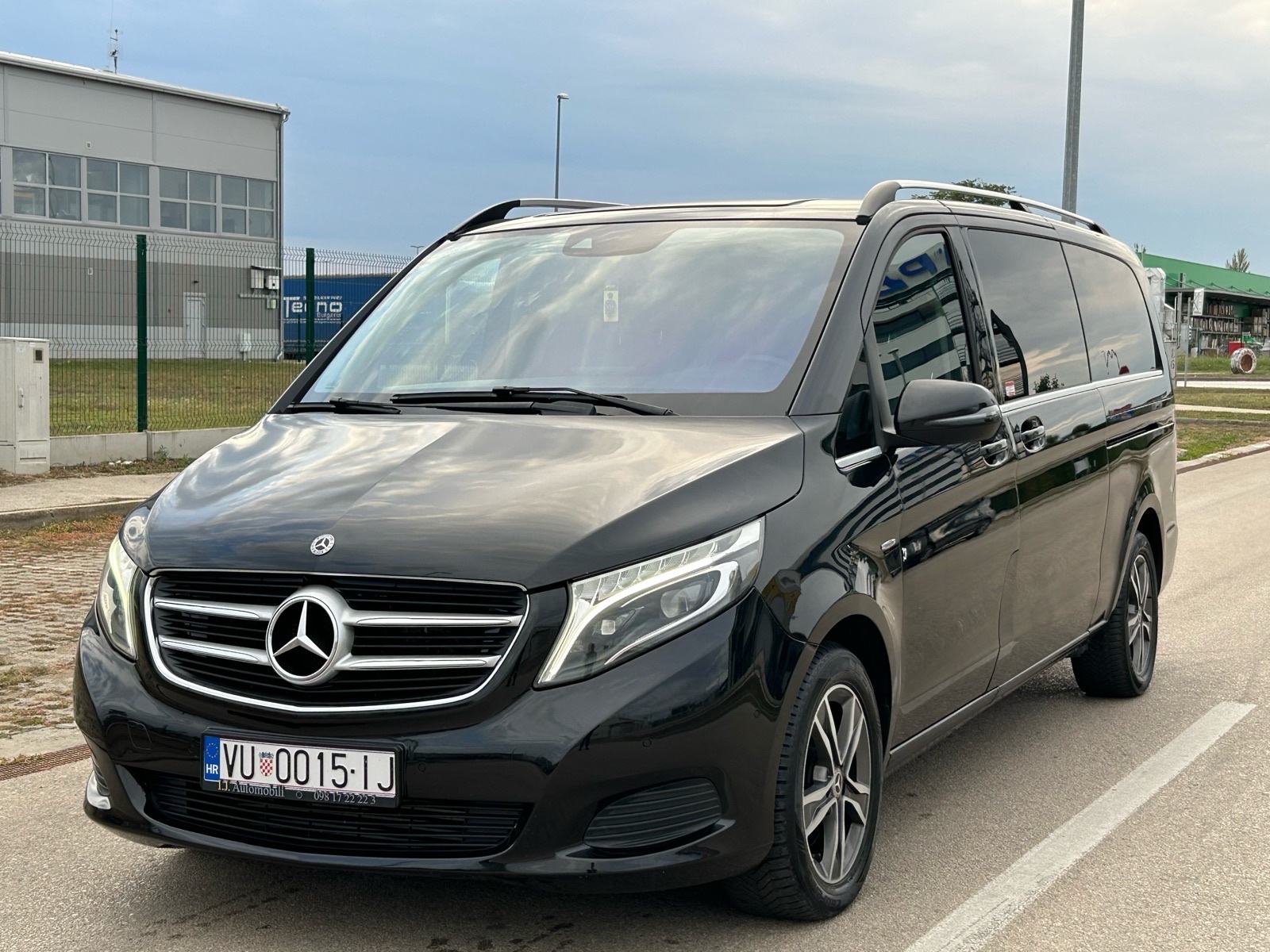 Mercedes-Benz V-klasa 250dAVANGARDE, pogled izvana - slika 1