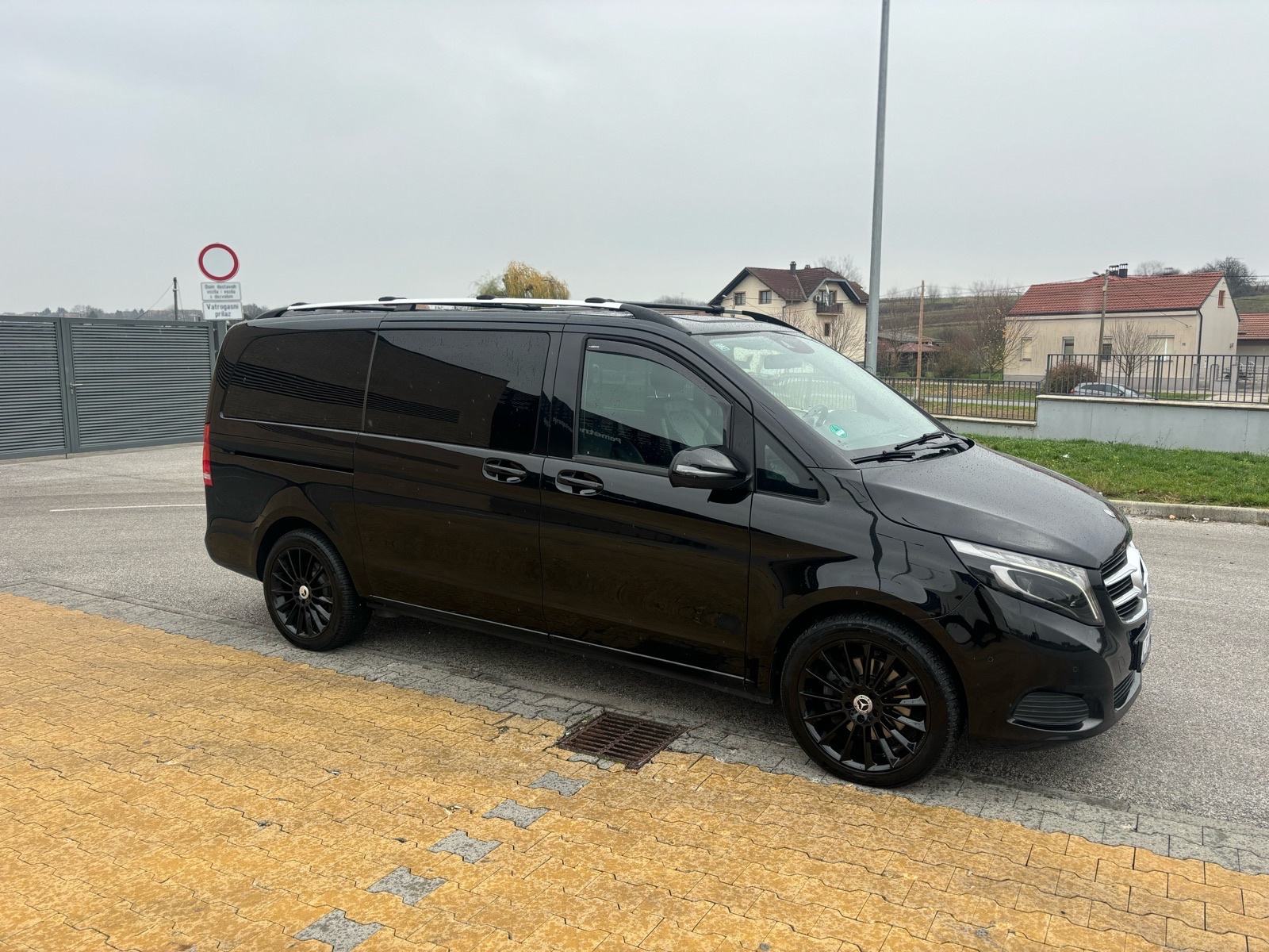 Mercedes-Benz V-klasa 250 d automatik, fotografija 2
