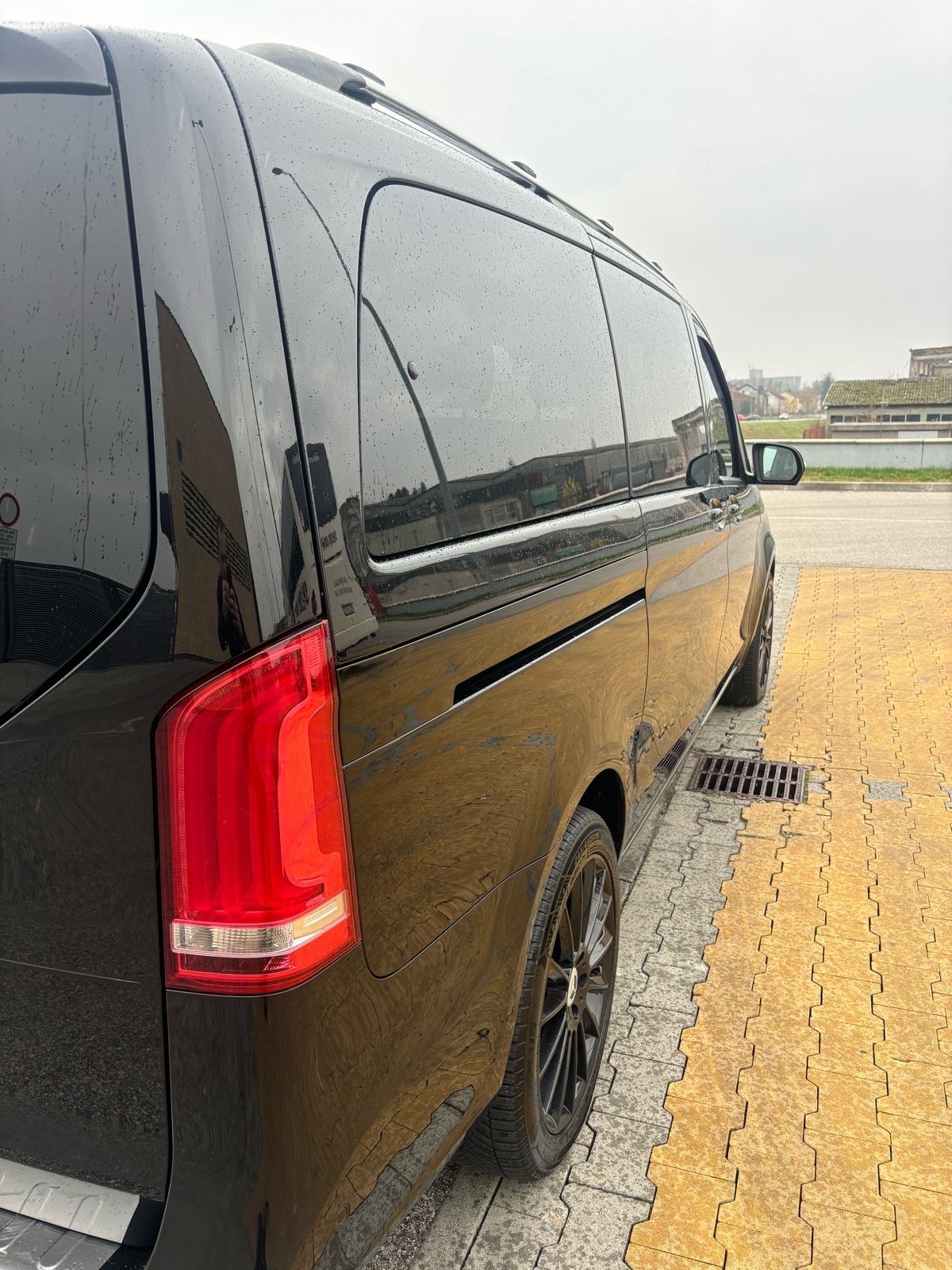Mercedes-Benz V-klasa 250 d automatik, fotografija 11