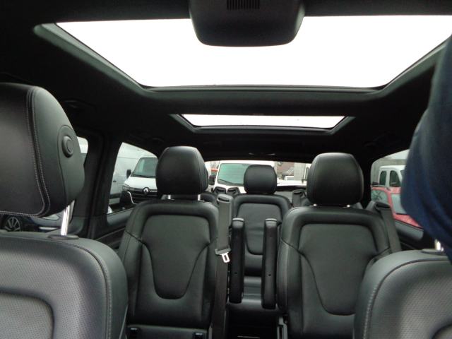 Mercedes-Benz V-klasa 300 D 4Matic; 7 sjed.; Koža; Navi; Kamere; Tooop, fotografija 14