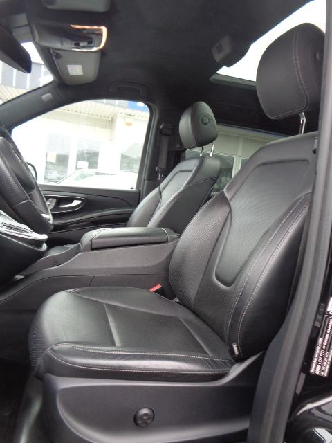 Mercedes-Benz V-klasa 300 D 4Matic; 7 sjed.; Koža; Navi; Kamere; Tooop, fotografija 10