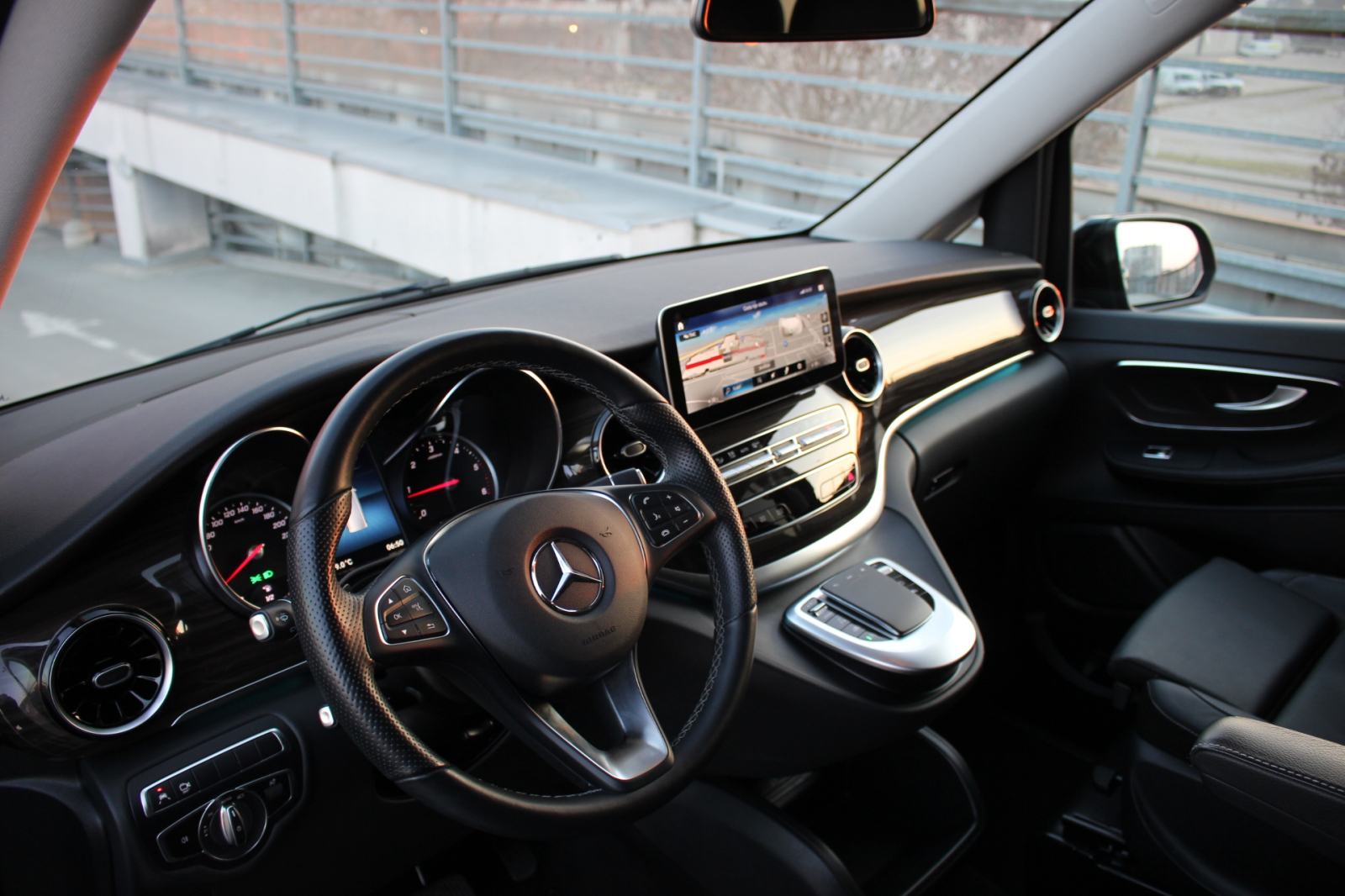 Mercedes Benz V300d Long•Avantgarde•Airmatic•Kamere 360•El.vrata•8 sje, pogled izvana - slika 2