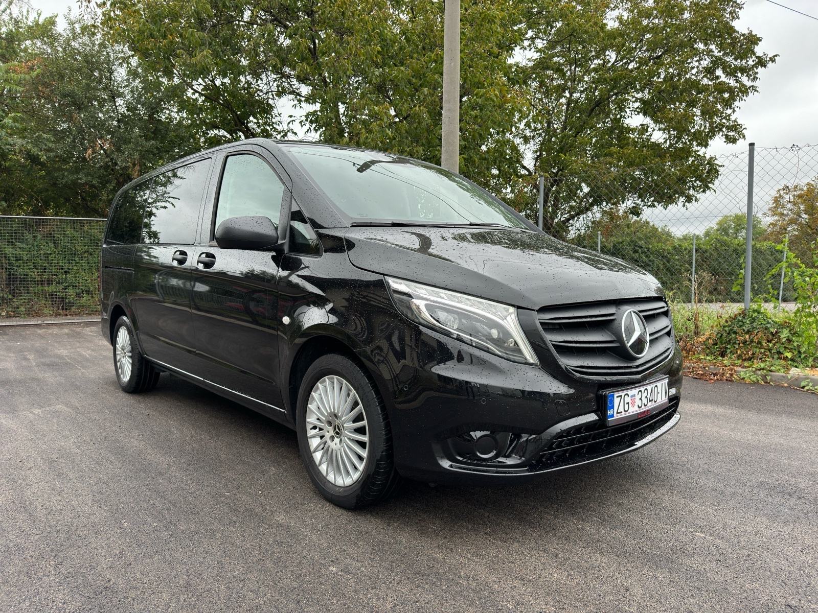 Mercedes Vito 8 1