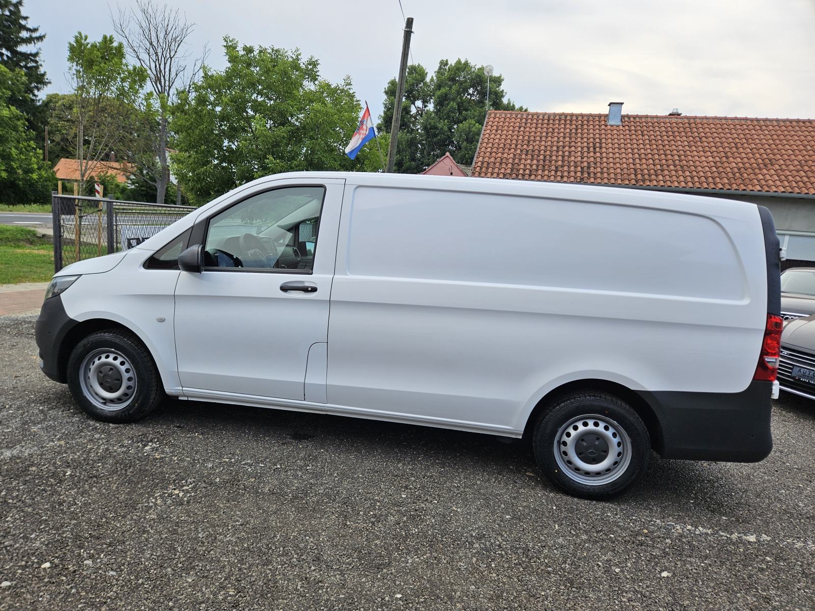 Mercedes-Benz Vito 2.0 DIESEL 116 CDI,LEASING BEZ UČEŠĆA I BEZ JAMACA, pogled izvana - slika 3