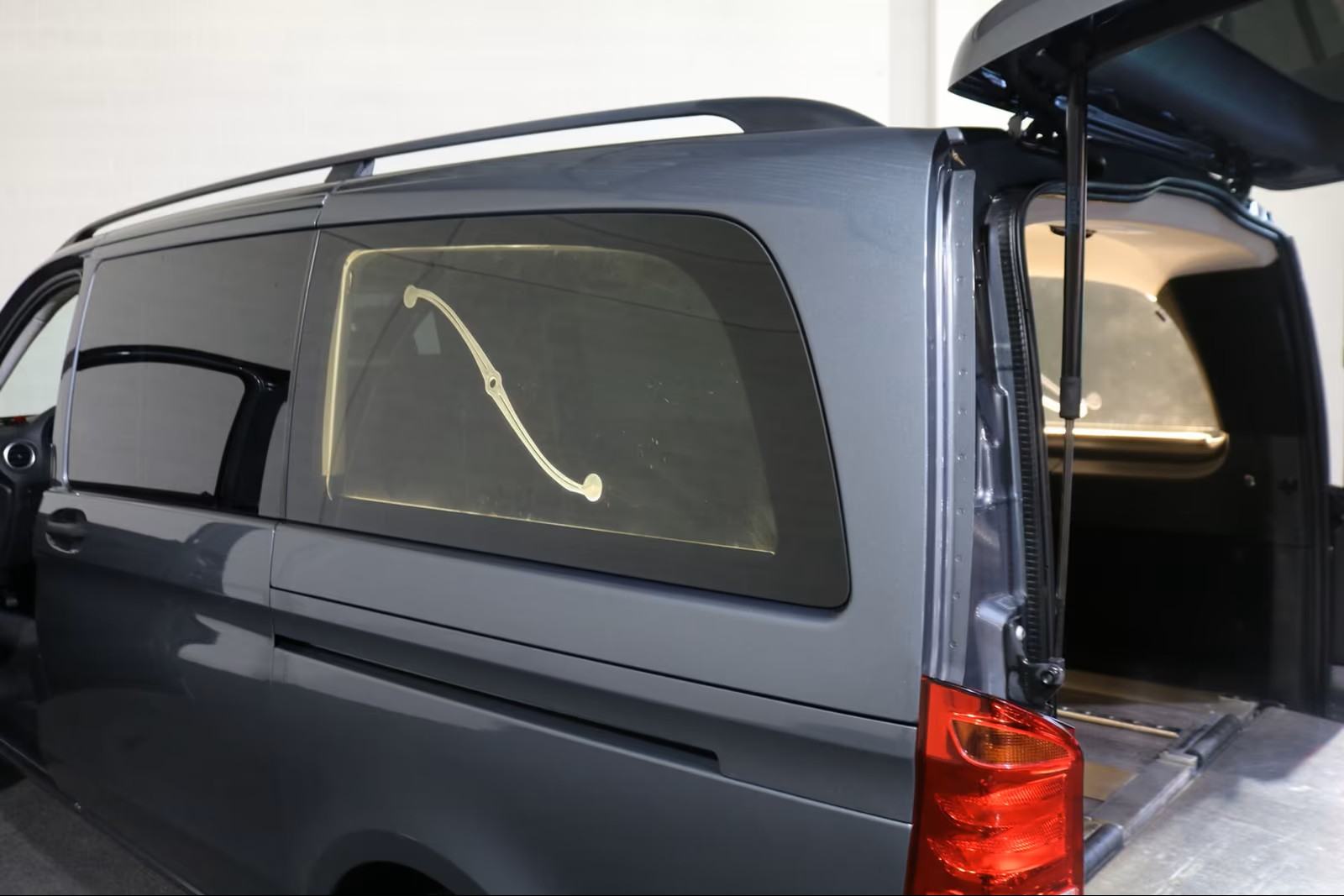 Mercedes-Benz Vito POGREBNO VOZILO, fotografija 12