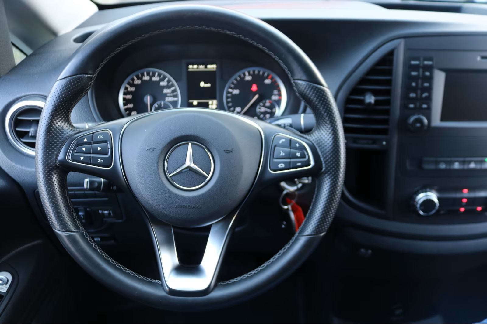 Mercedes-Benz Vito POGREBNO VOZILO, fotografija 15